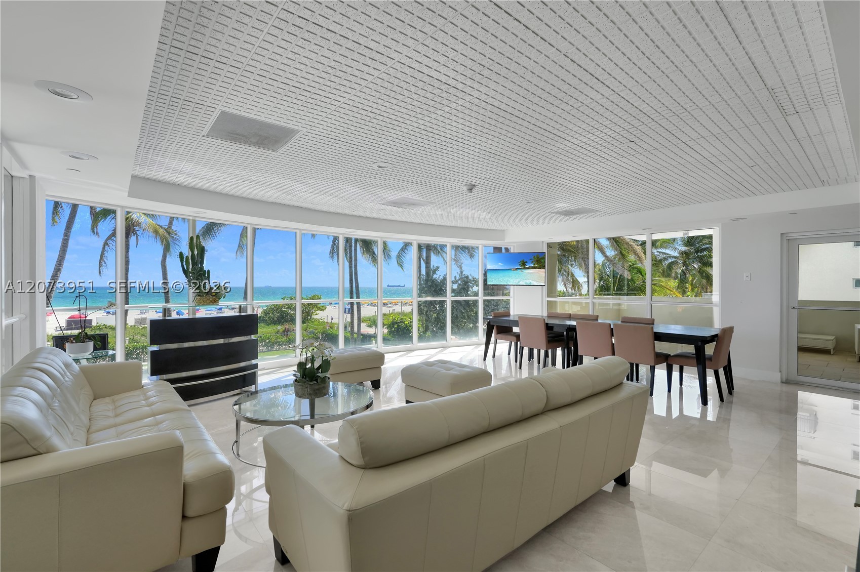 4201 Collins Ave #401 Miami Beach, FL 33140