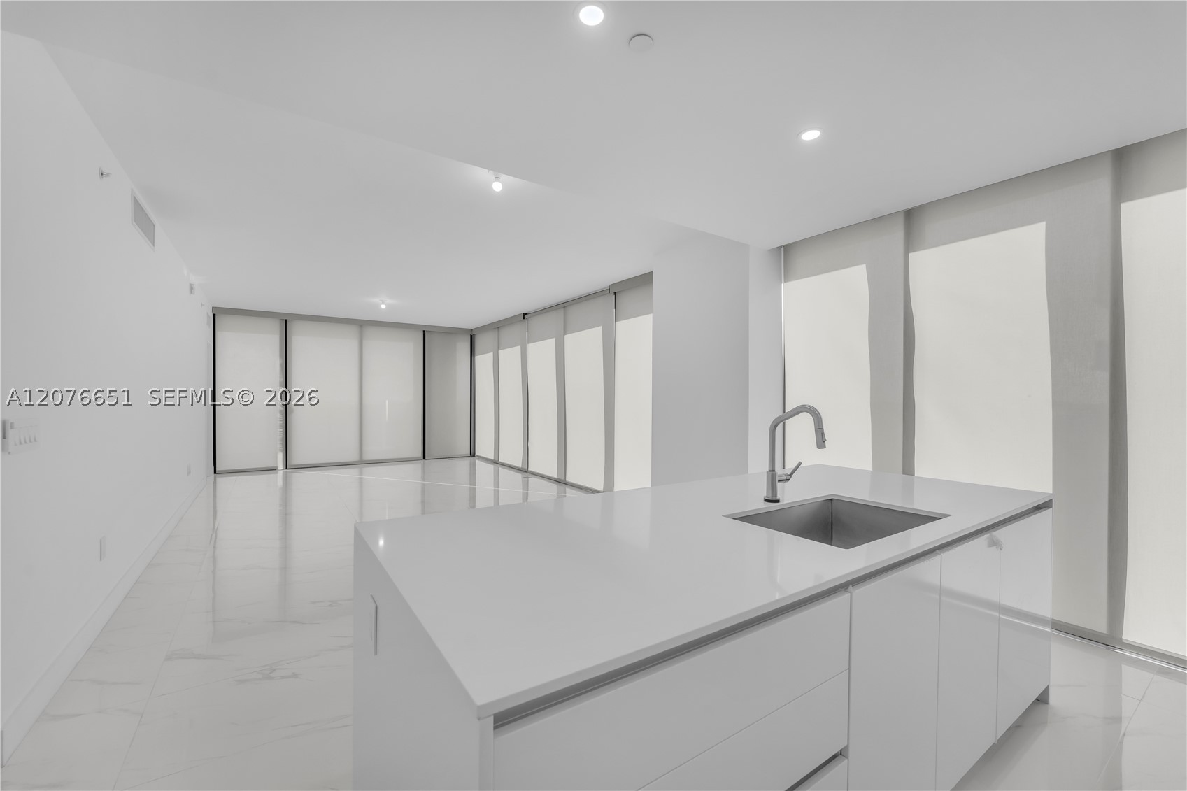700 NE 24th St #1407 Miami, FL 33137