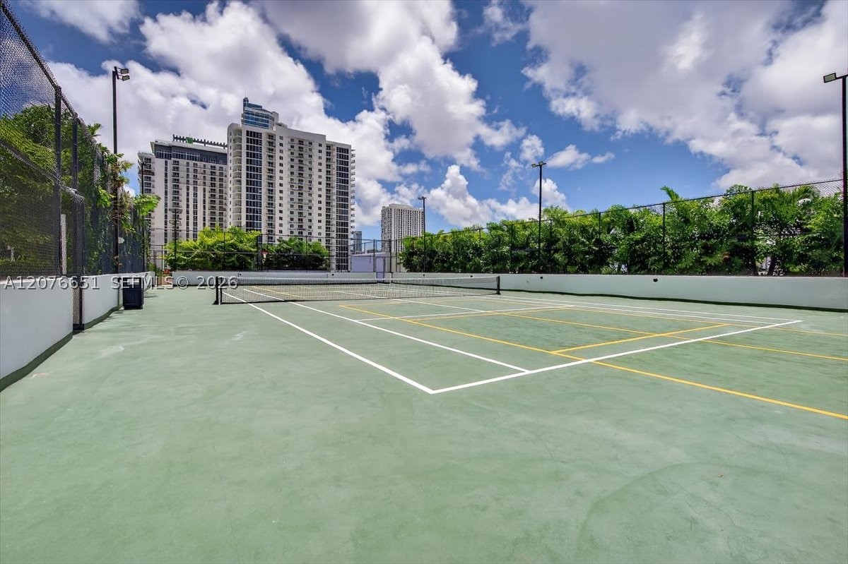 700 NE 24th St #1407 Miami, FL 33137