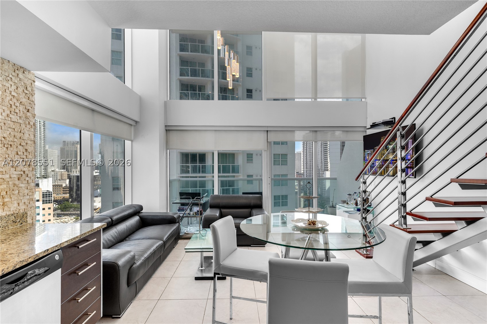 image Brickell on the River South15