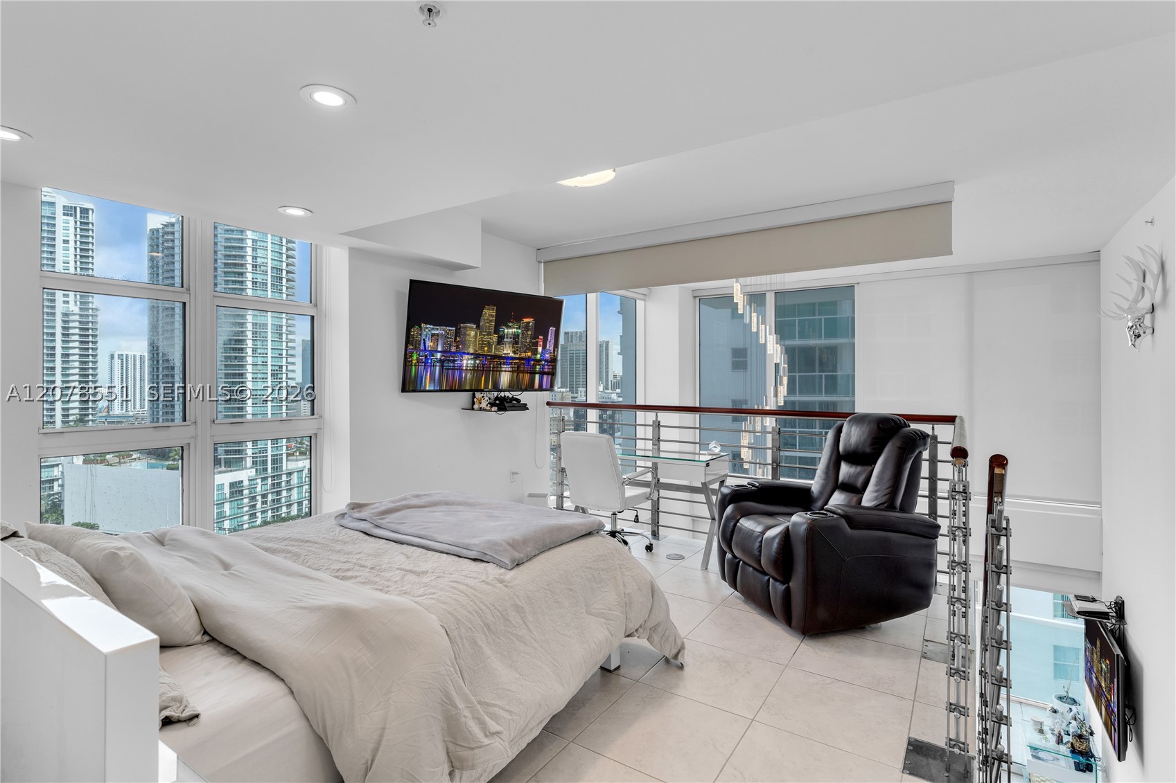 image Brickell on the River South19