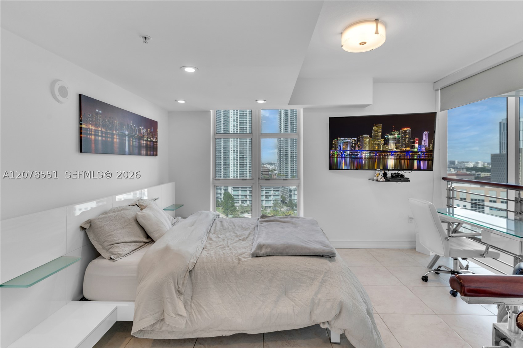 image Brickell on the River South20