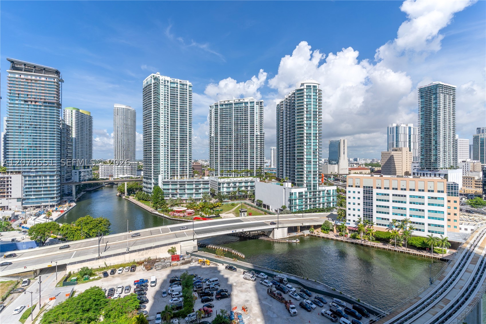 image Brickell on the River South28