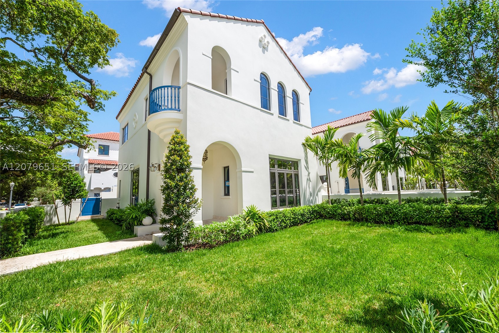 550 Malaga Ave #Villa 1