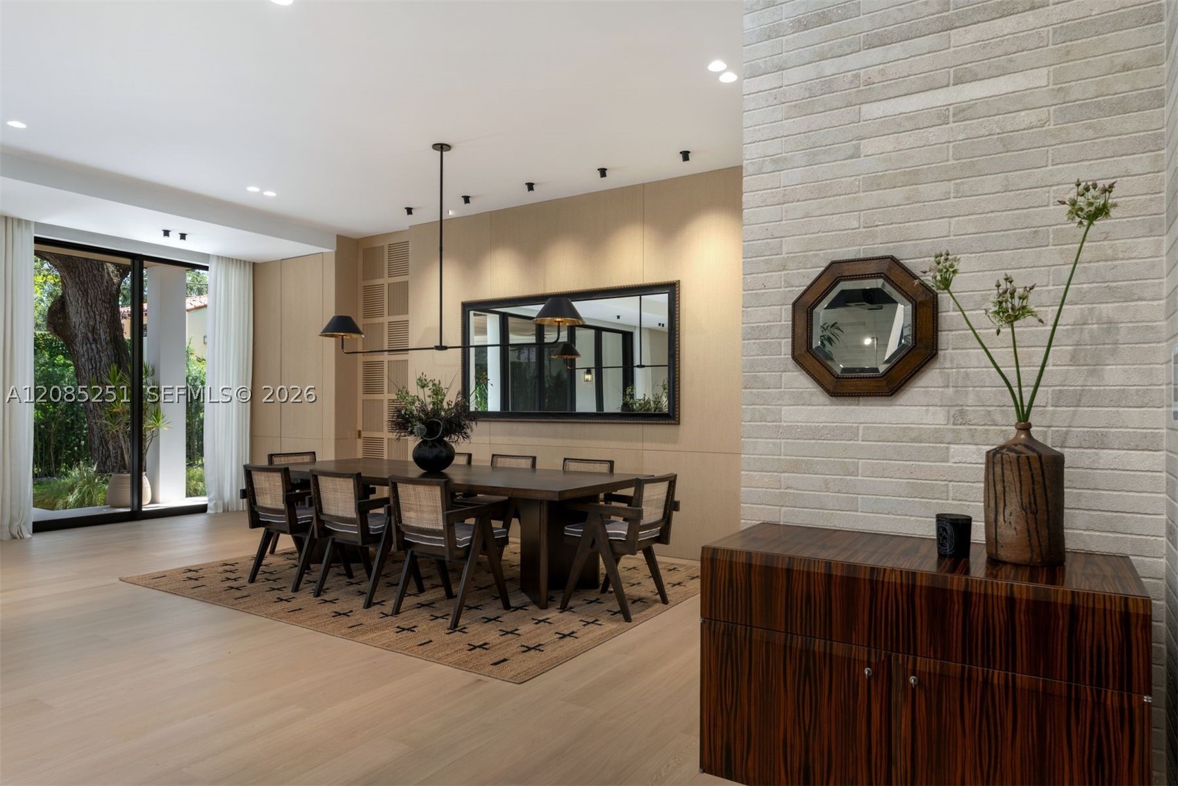 418 Castania Ave Coral Gables, FL 33146
