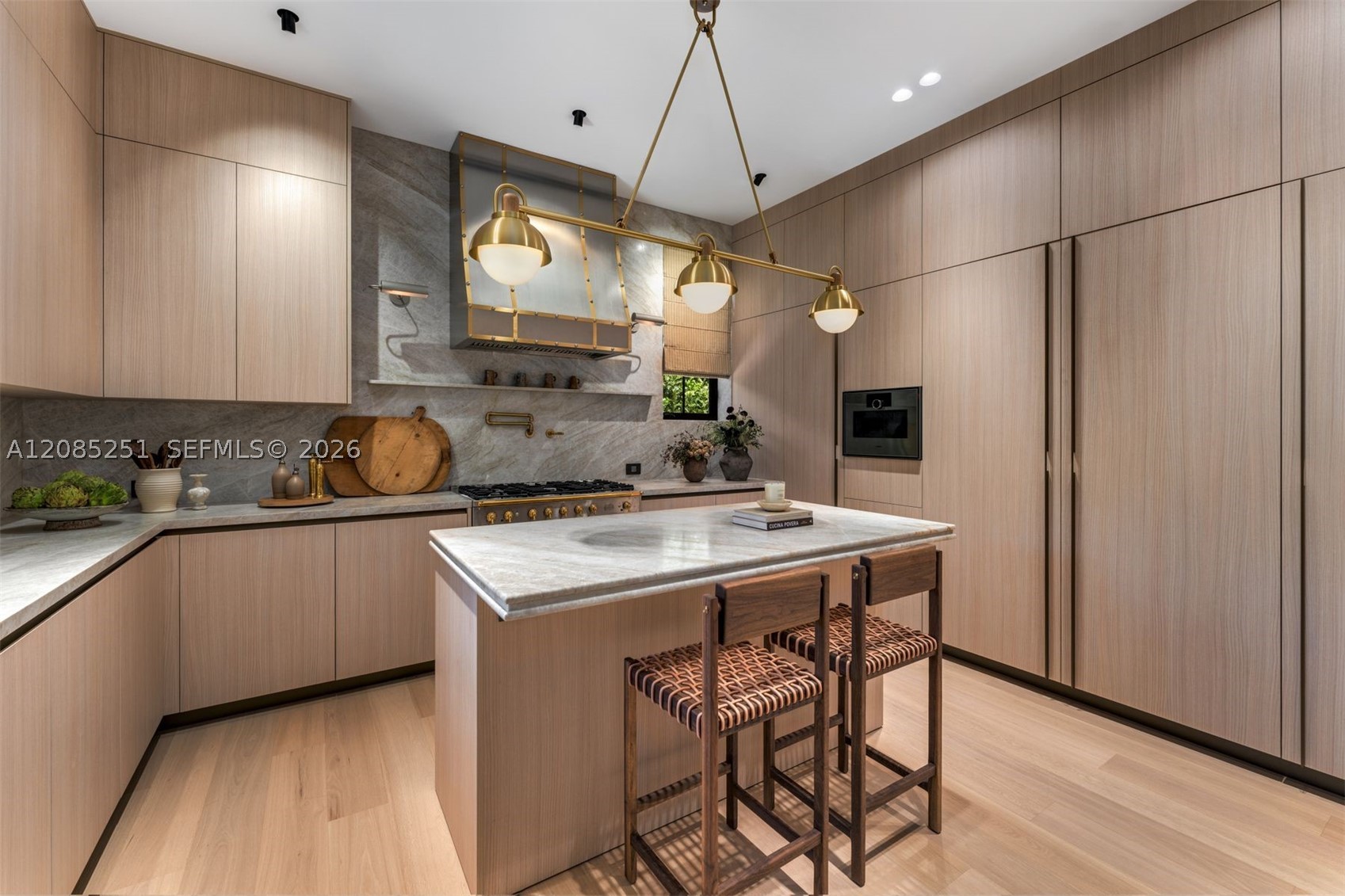 418 Castania Ave Coral Gables, FL 33146