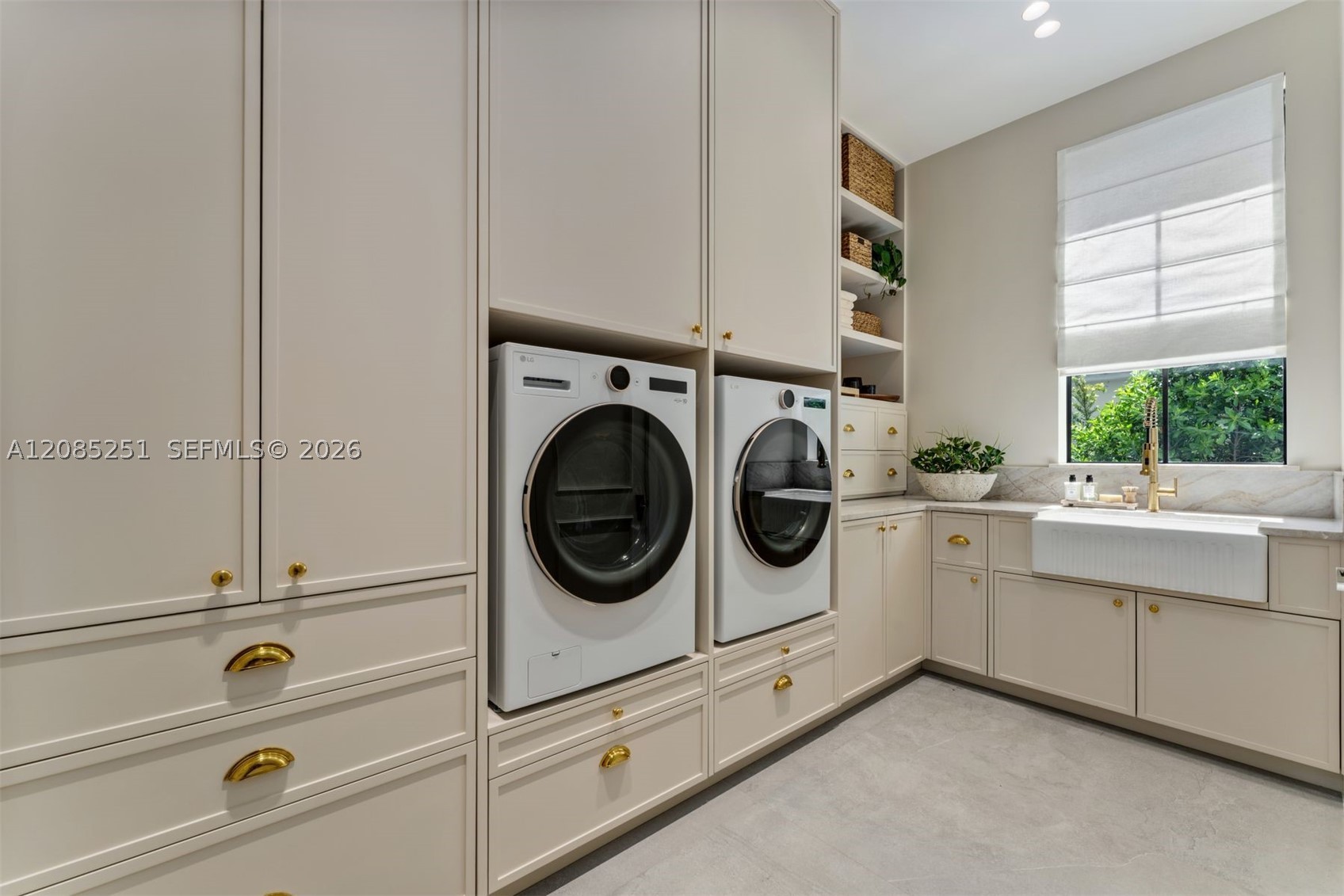418 Castania Ave Coral Gables, FL 33146