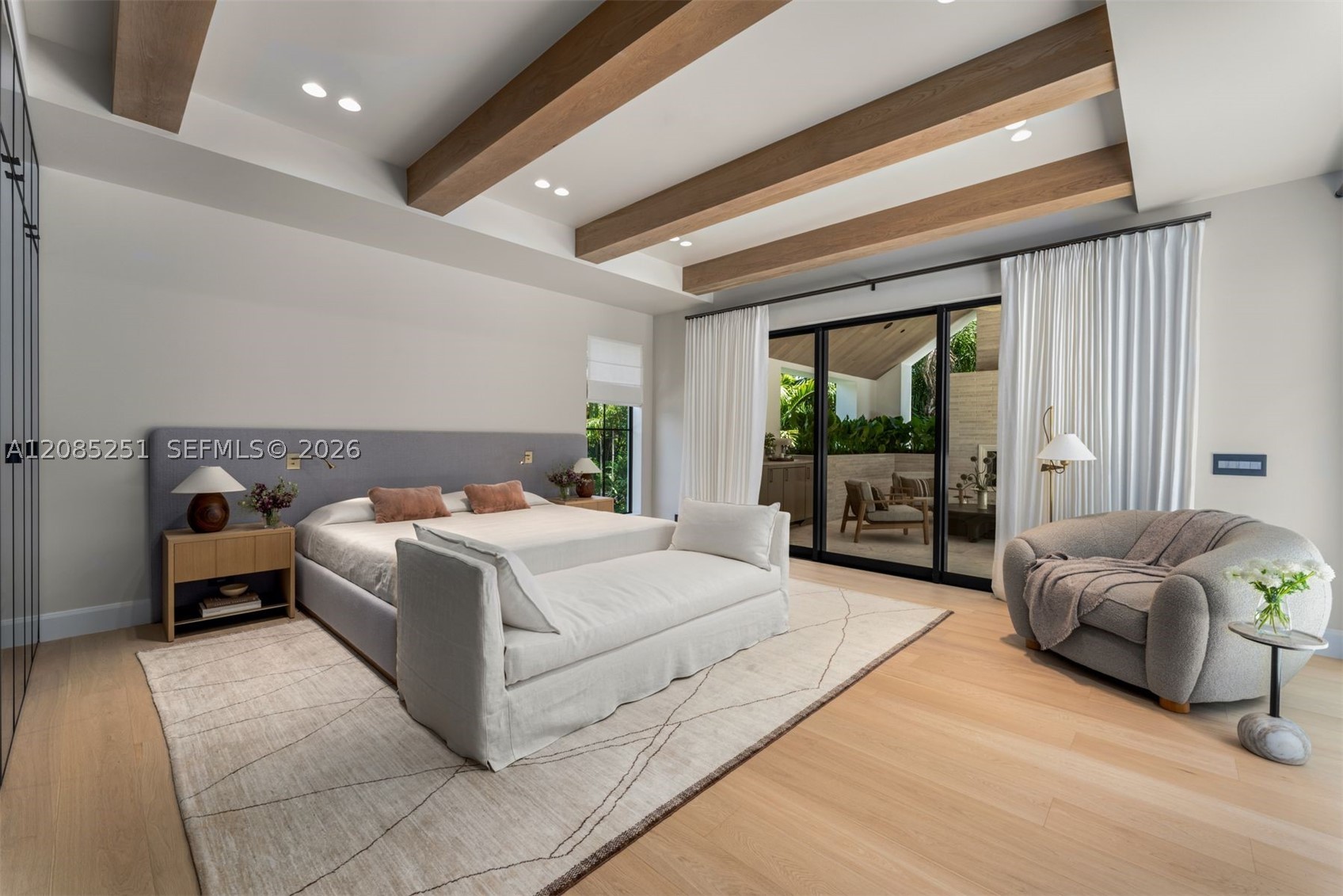 418 Castania Ave Coral Gables, FL 33146
