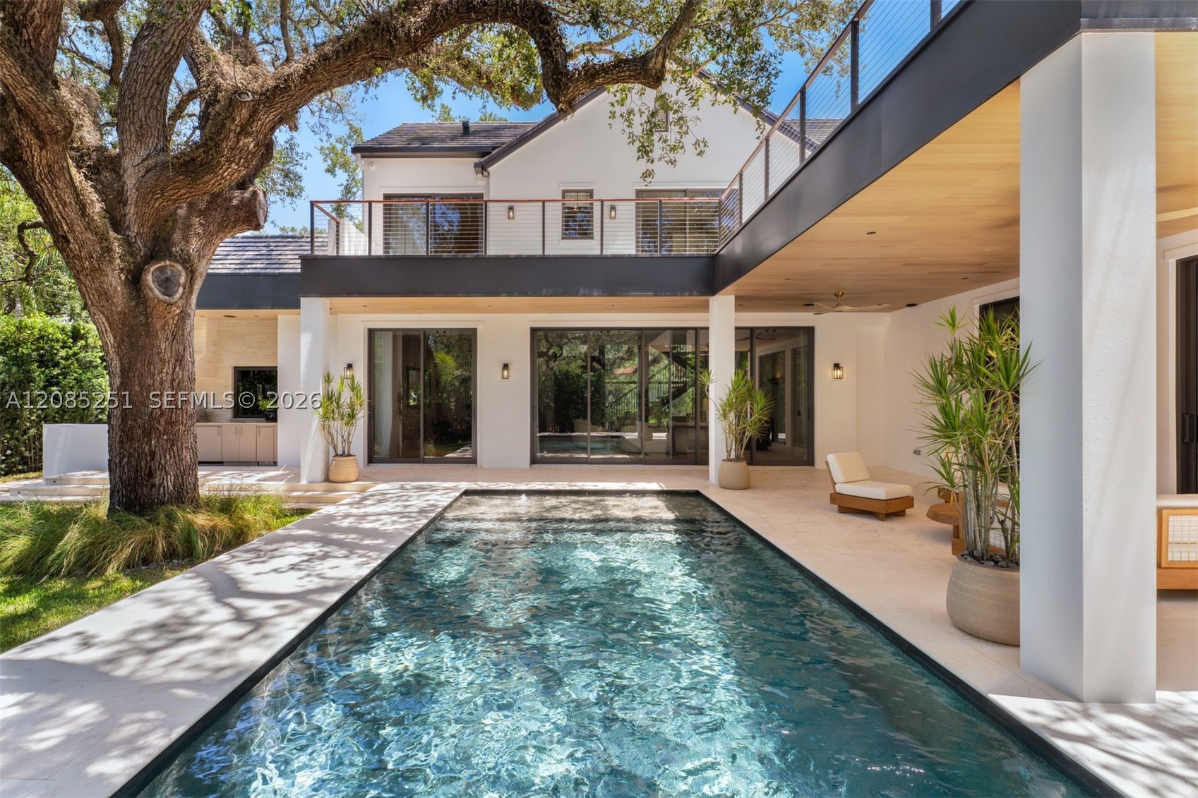 418 Castania Ave Coral Gables, FL 33146