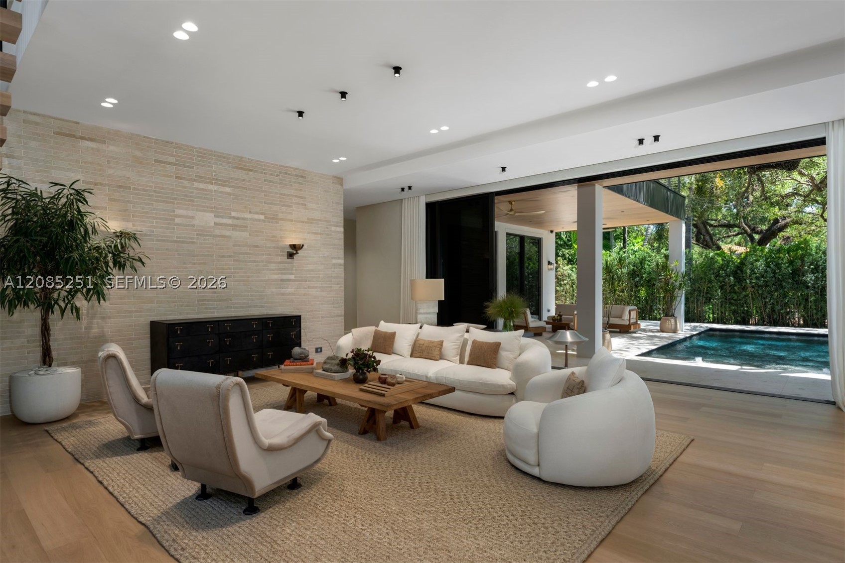 418 Castania Ave Coral Gables, FL 33146
