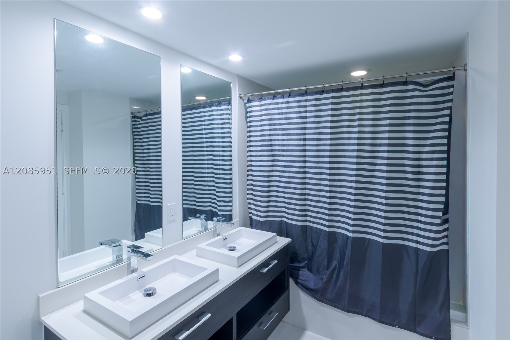image Brickell Heights East11