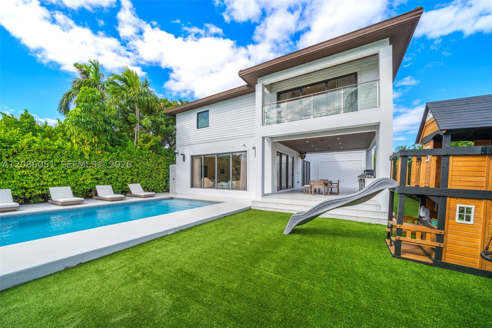 710 S Shore Dr Miami Beach, FL 33141