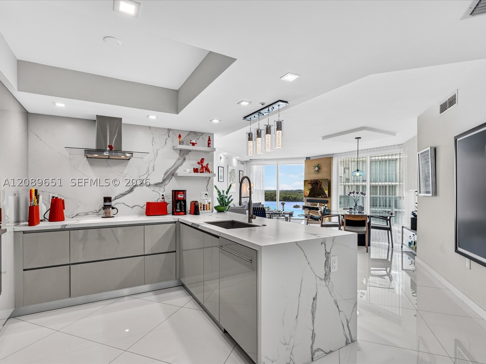 image St Tropez Sunny Isles1