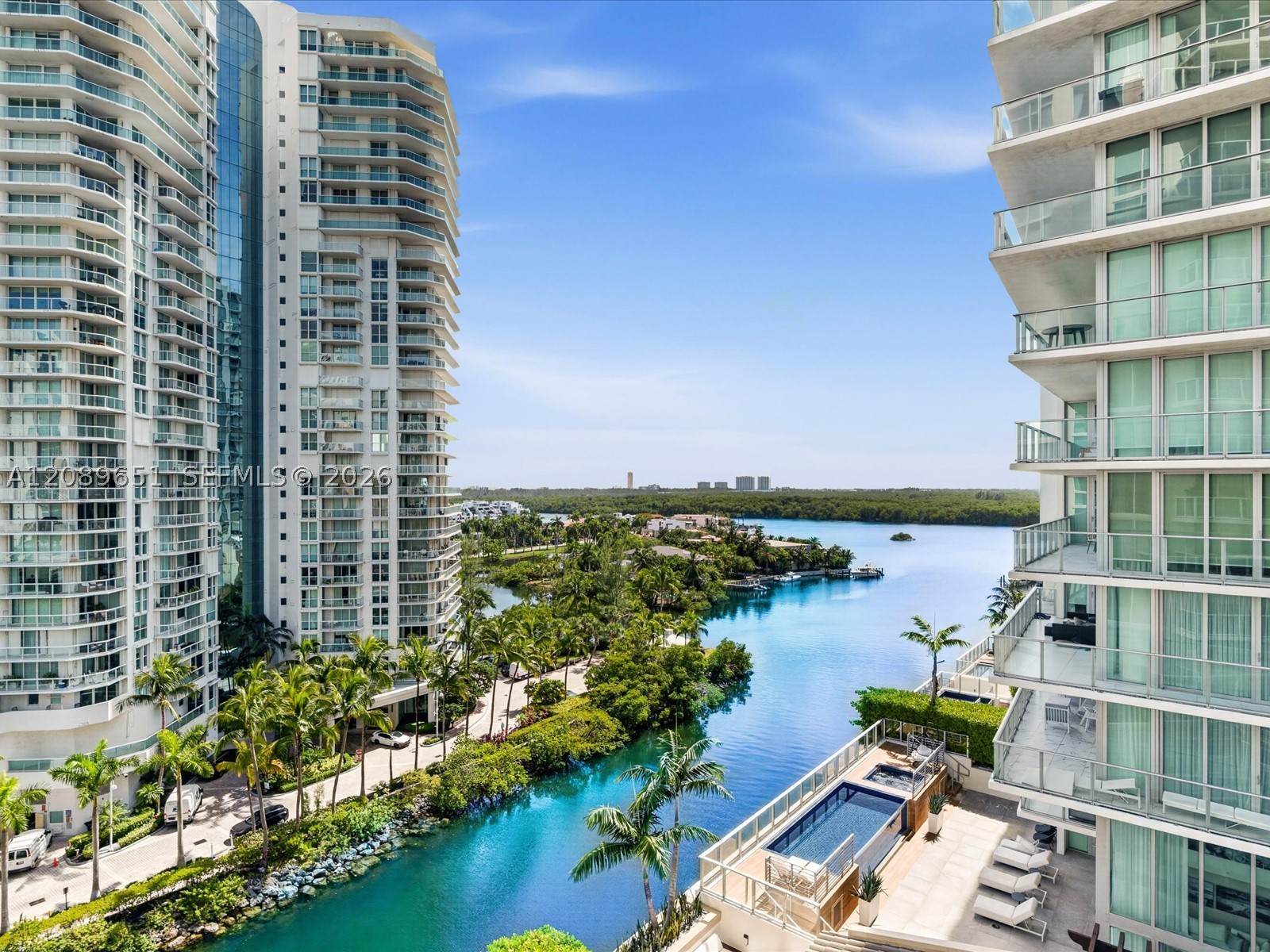 image St Tropez Sunny Isles25