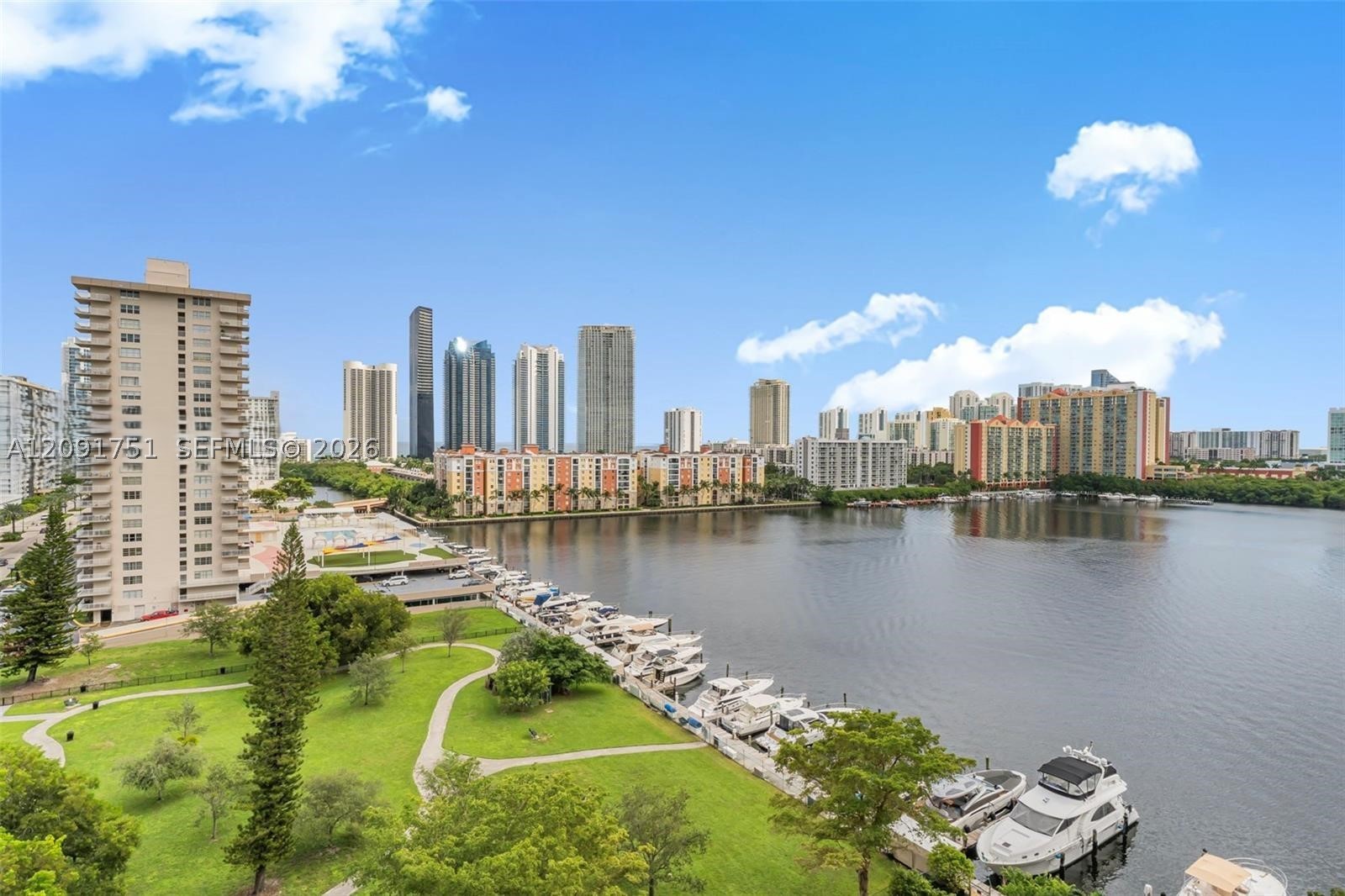 image Winston Towers 70027