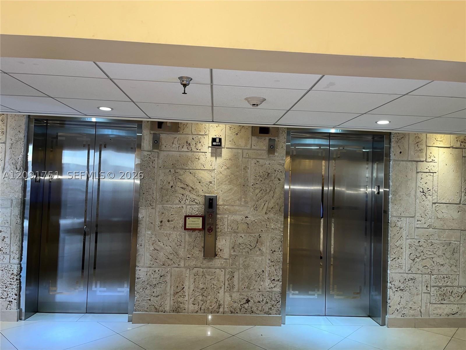 image Winston Towers 70031