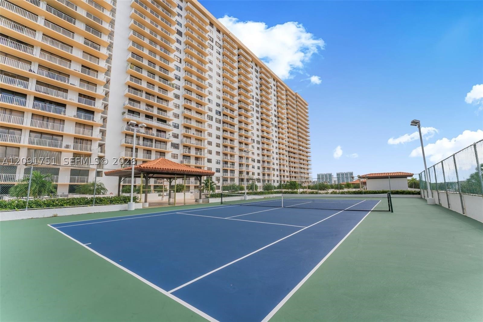 image Winston Towers 70038