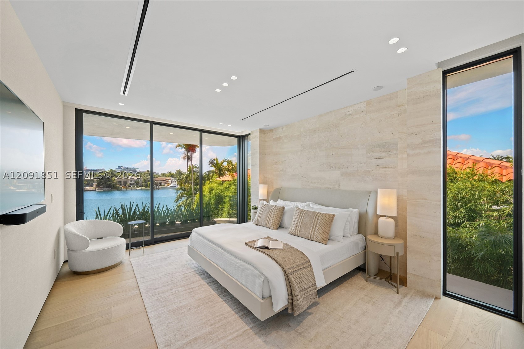 80 S Hibiscus Dr Miami Beach, FL 33139