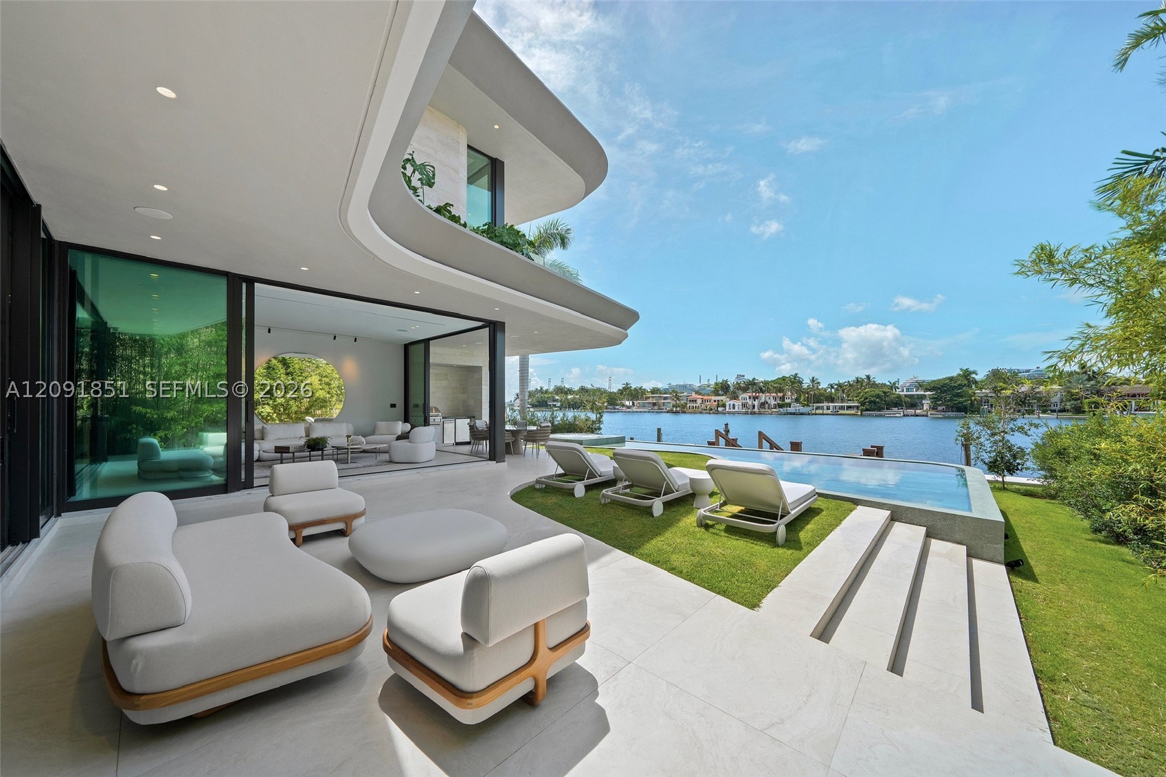 80 S Hibiscus Dr Miami Beach, FL 33139