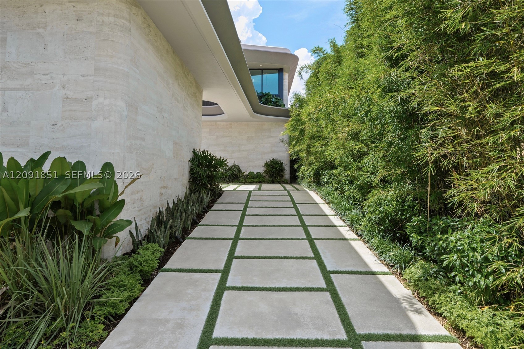 80 S Hibiscus Dr Miami Beach, FL 33139