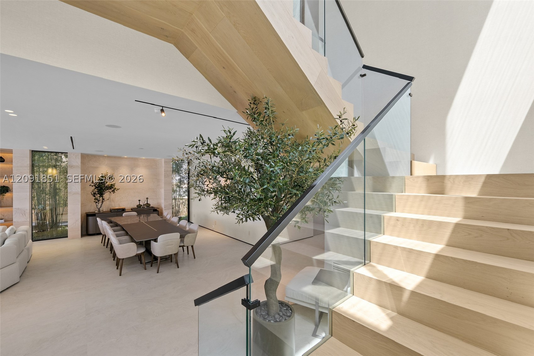 80 S Hibiscus Dr Miami Beach, FL 33139