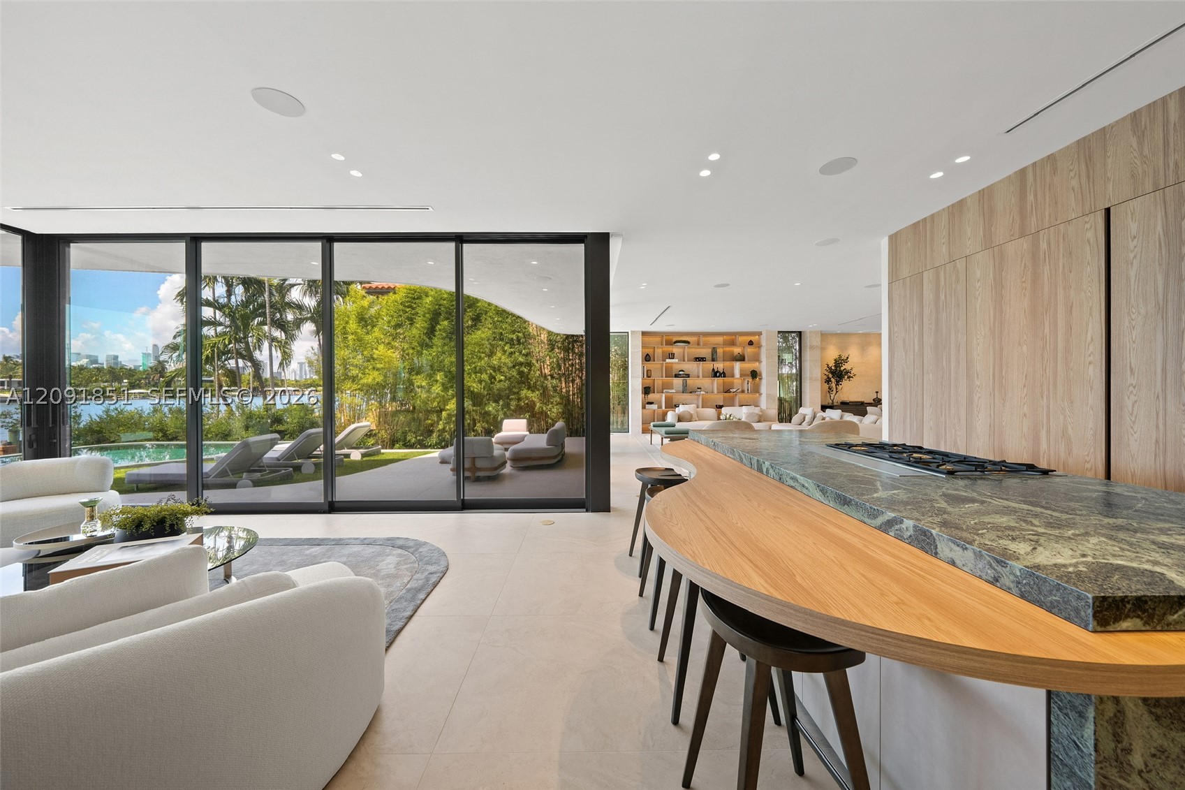80 S Hibiscus Dr Miami Beach, FL 33139