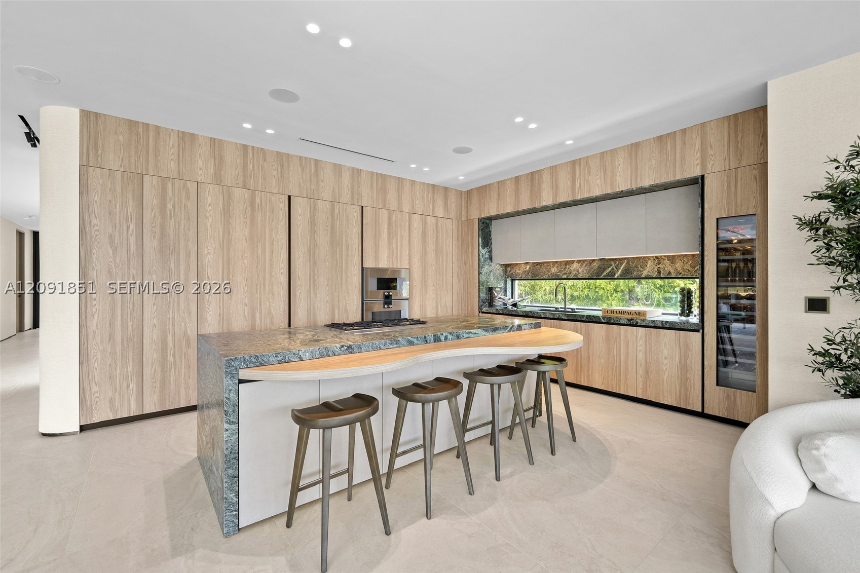 80 S Hibiscus Dr Miami Beach, FL 33139