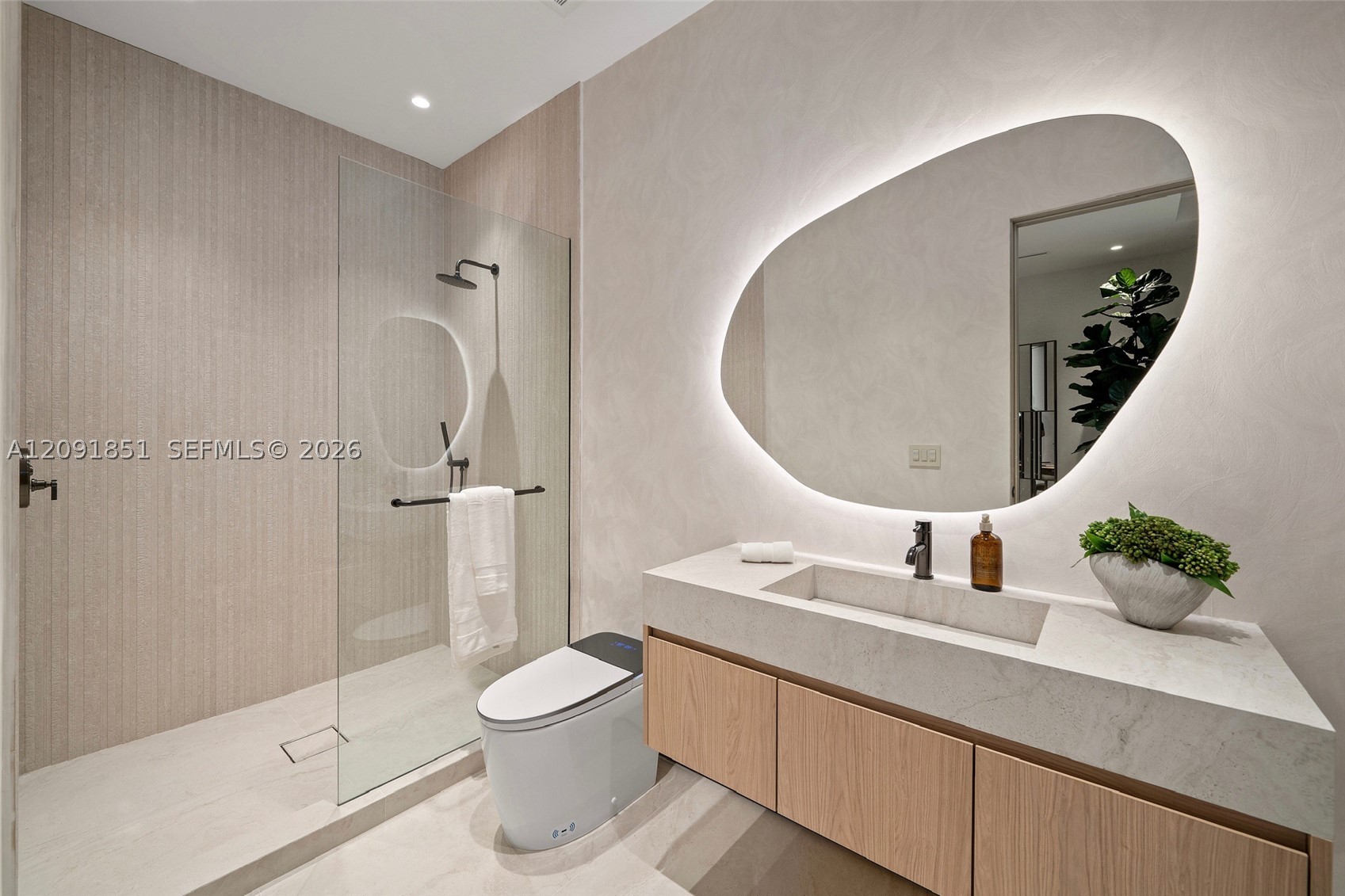 80 S Hibiscus Dr Miami Beach, FL 33139
