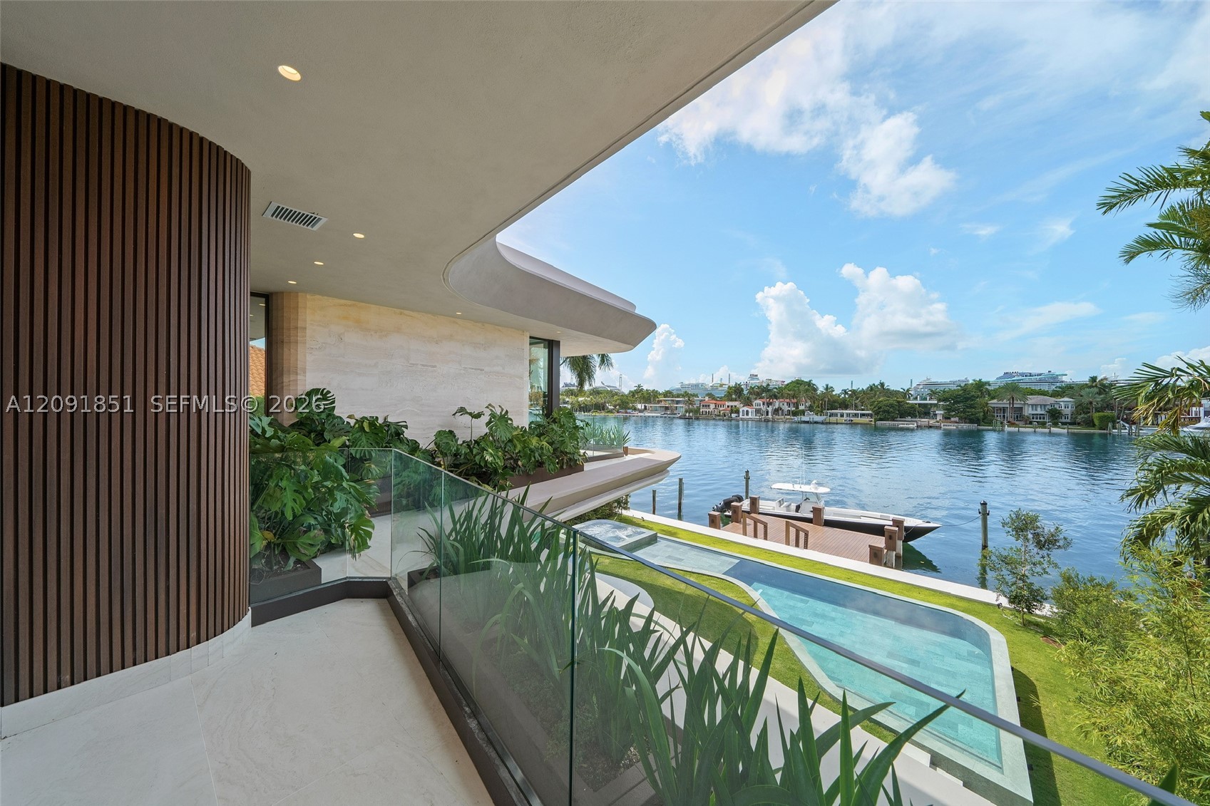 80 S Hibiscus Dr Miami Beach, FL 33139