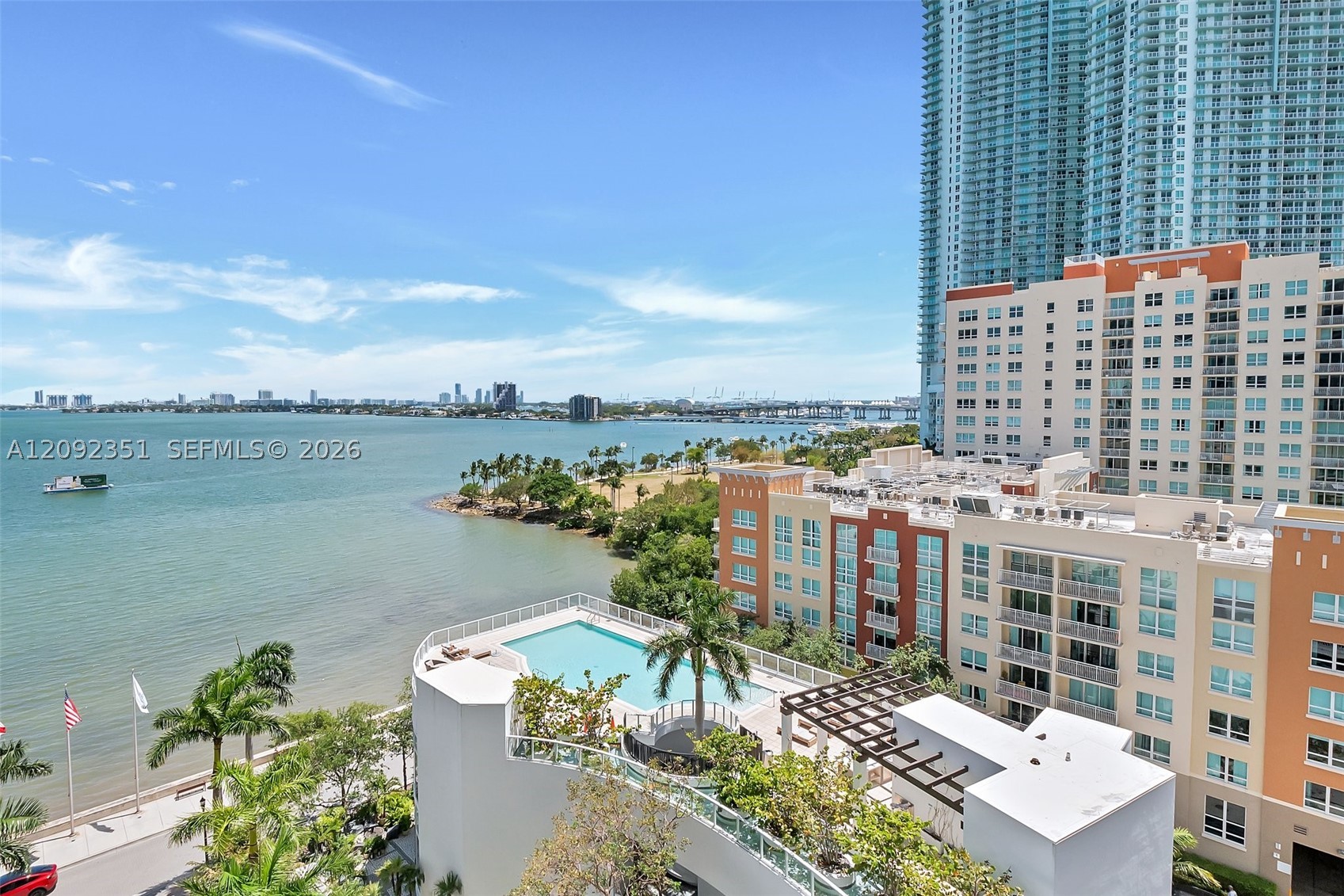 image Paramount Bay19