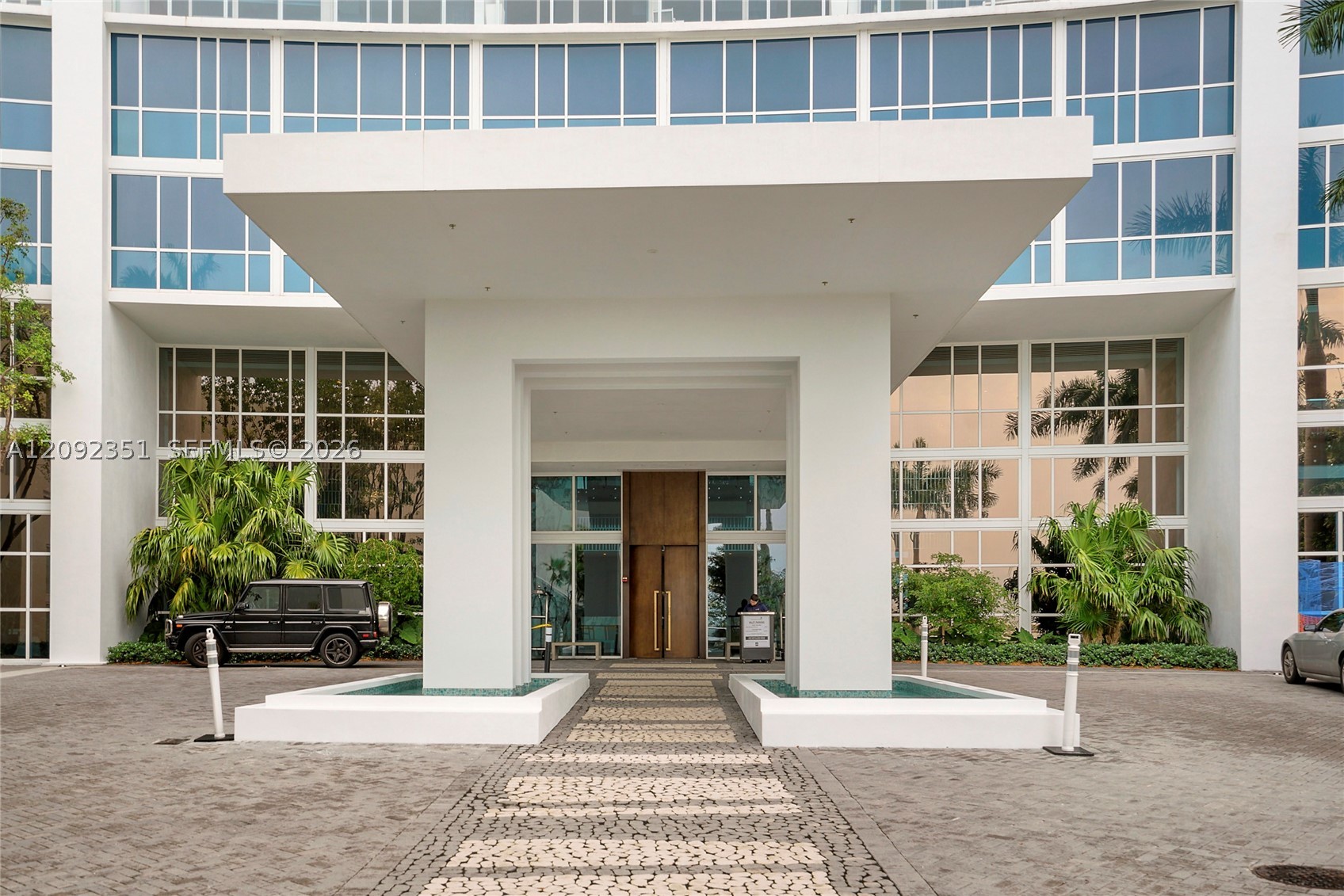 image Paramount Bay23