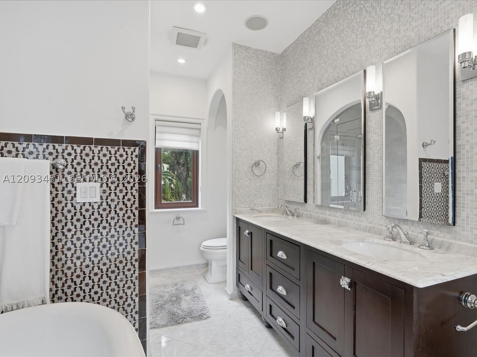 421 Sarto Ave Coral Gables, FL 33134