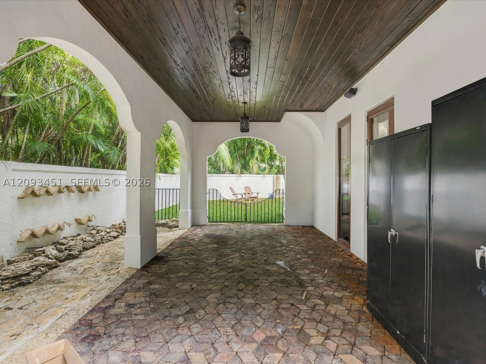 421 Sarto Ave Coral Gables, FL 33134