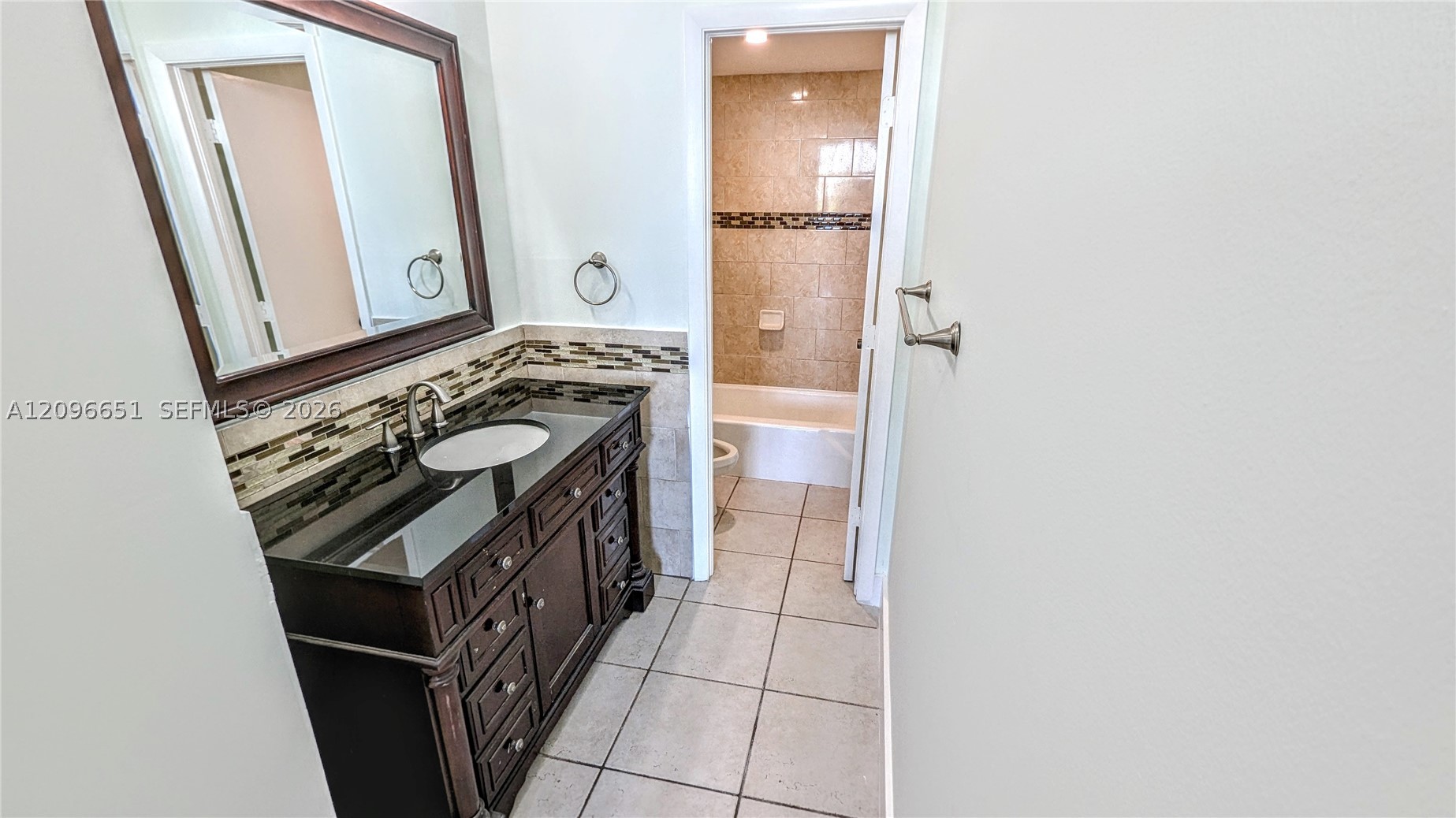 300 Bayview Dr #206 Sunny Isles Beach, FL 33160