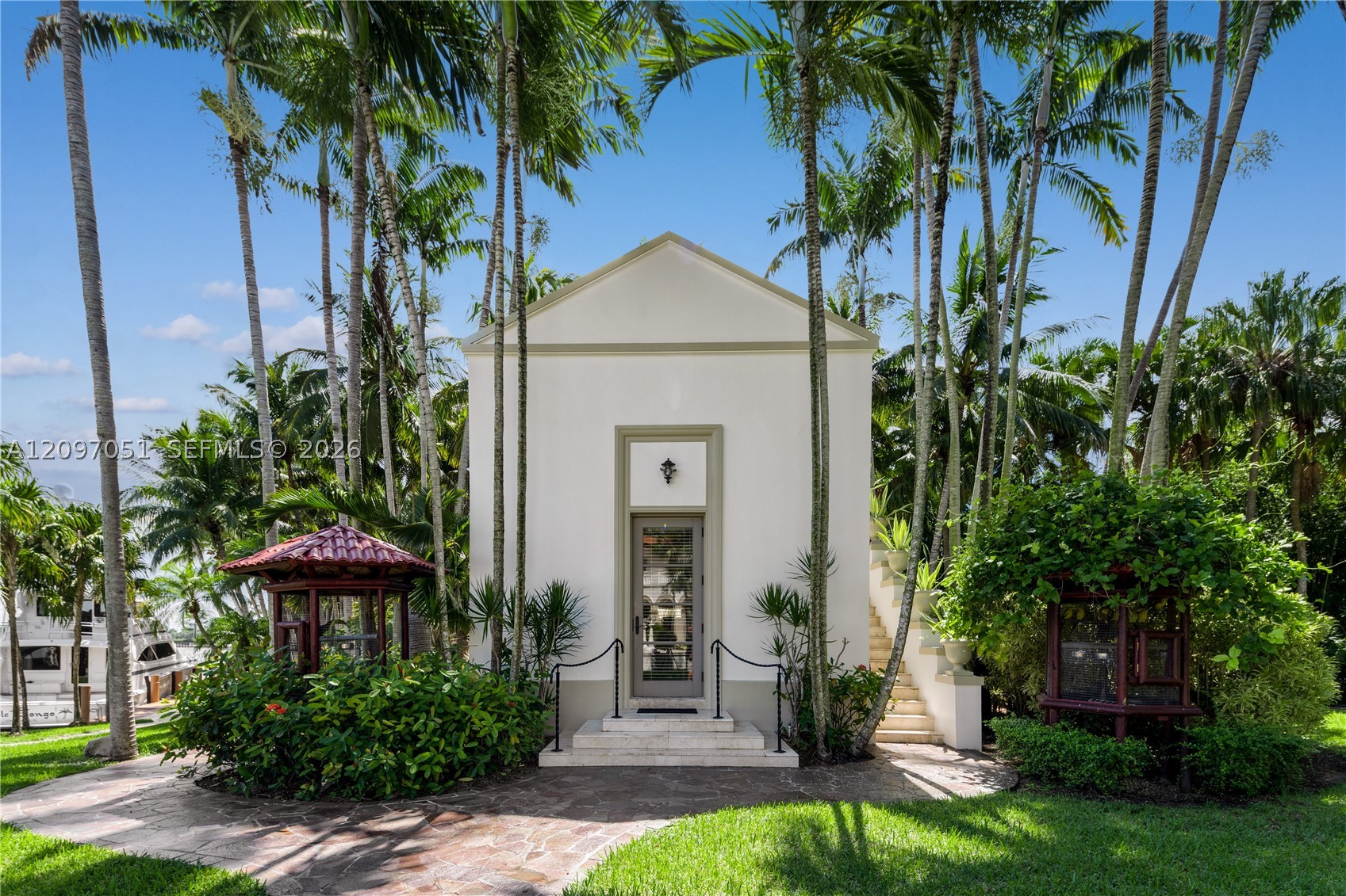 8901 Arvida Ln Coral Gables, FL 33156
