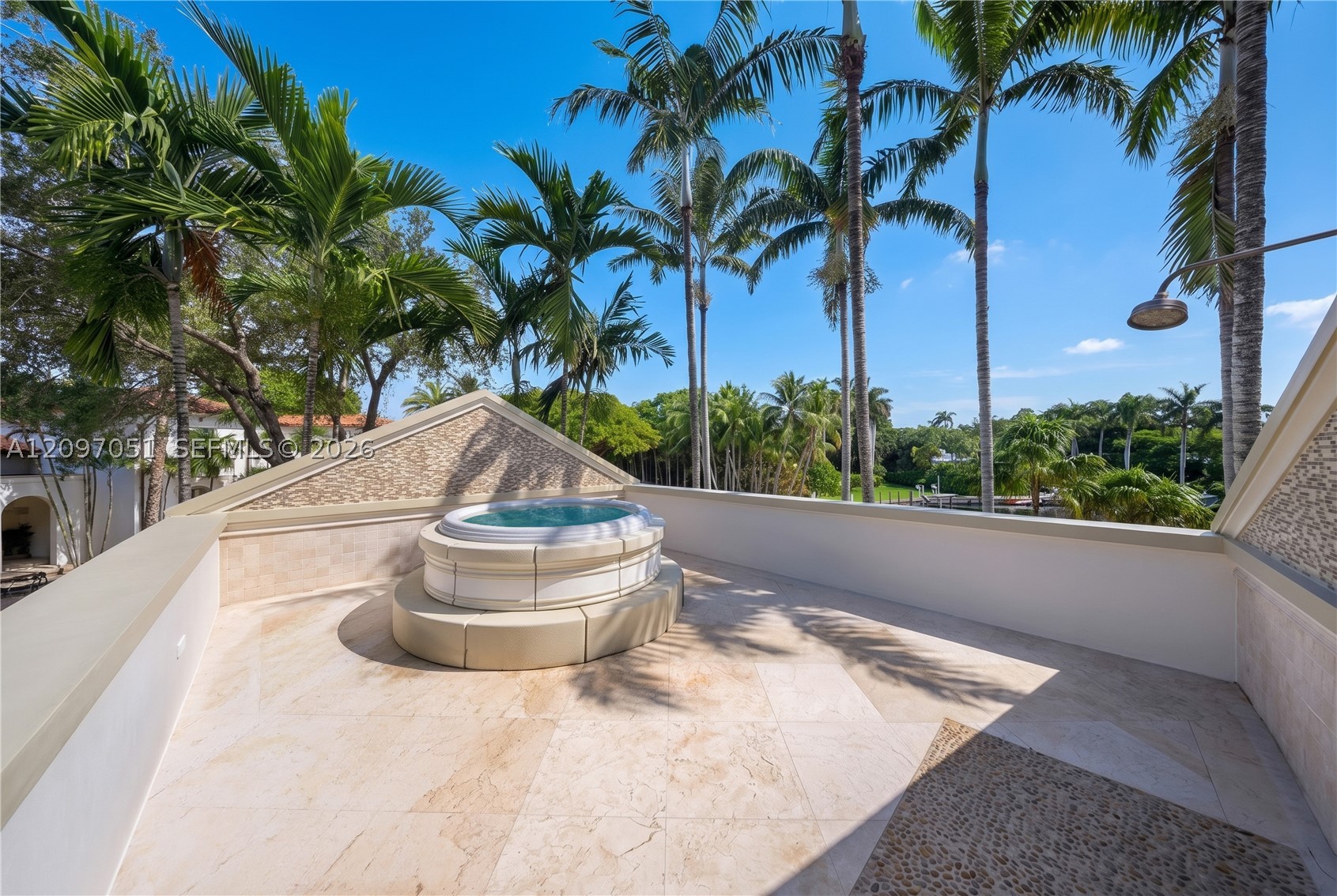 8901 Arvida Ln Coral Gables, FL 33156