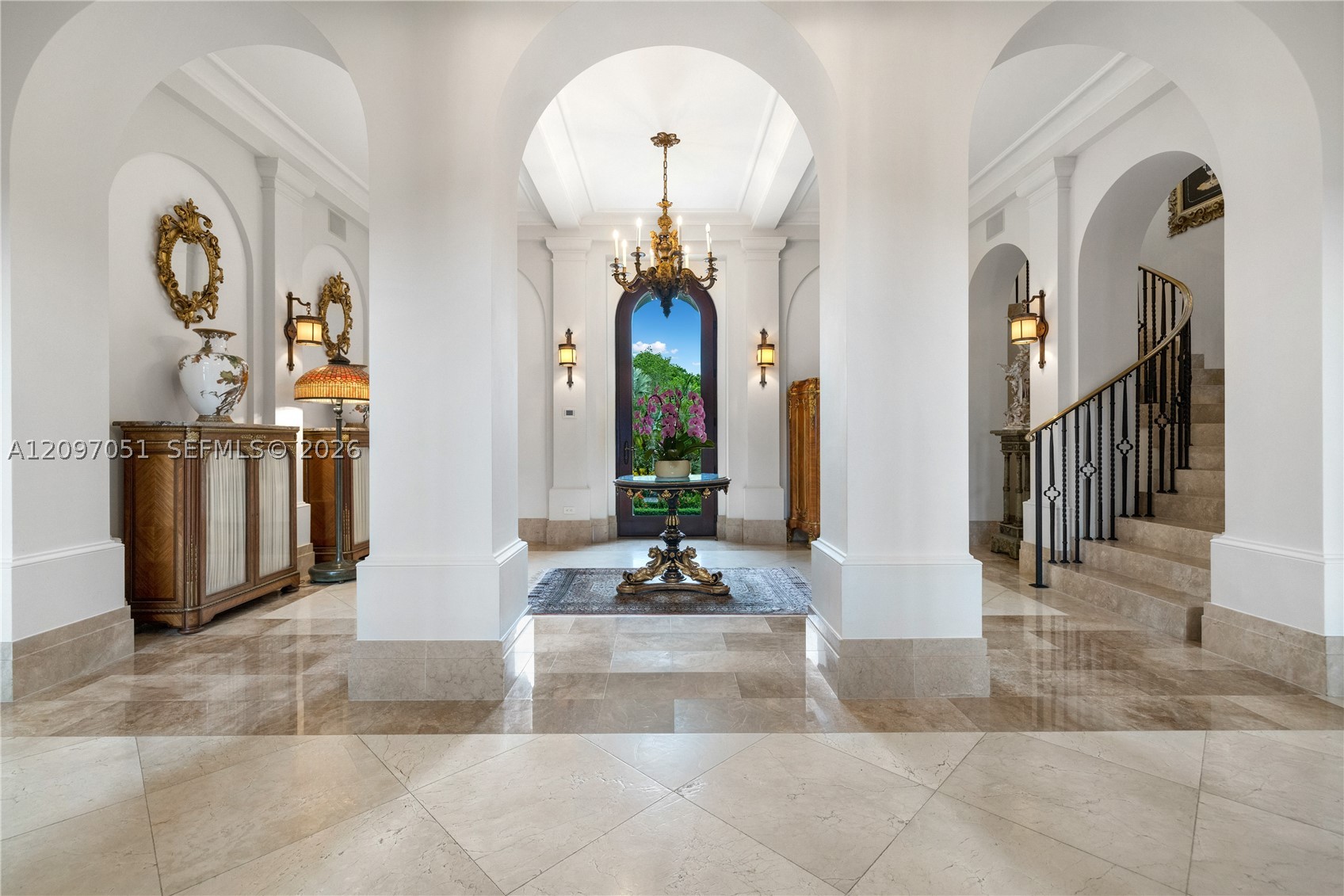 8901 Arvida Ln Coral Gables, FL 33156