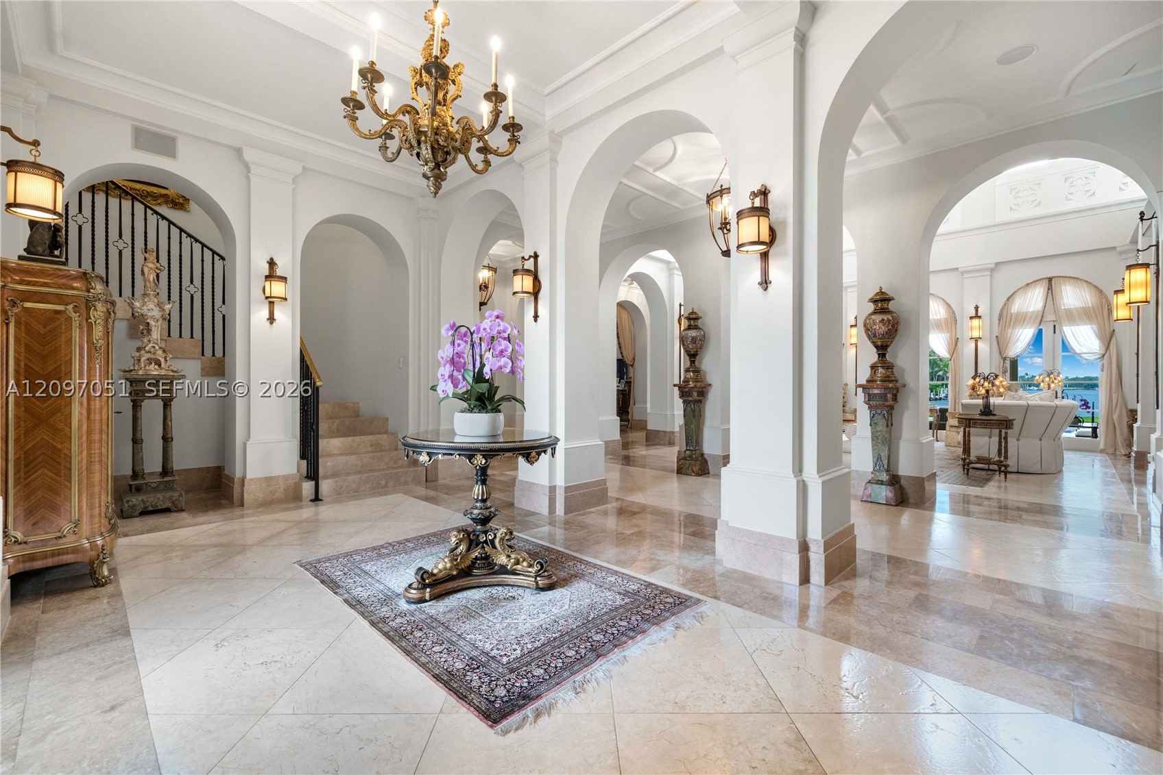 8901 Arvida Ln Coral Gables, FL 33156