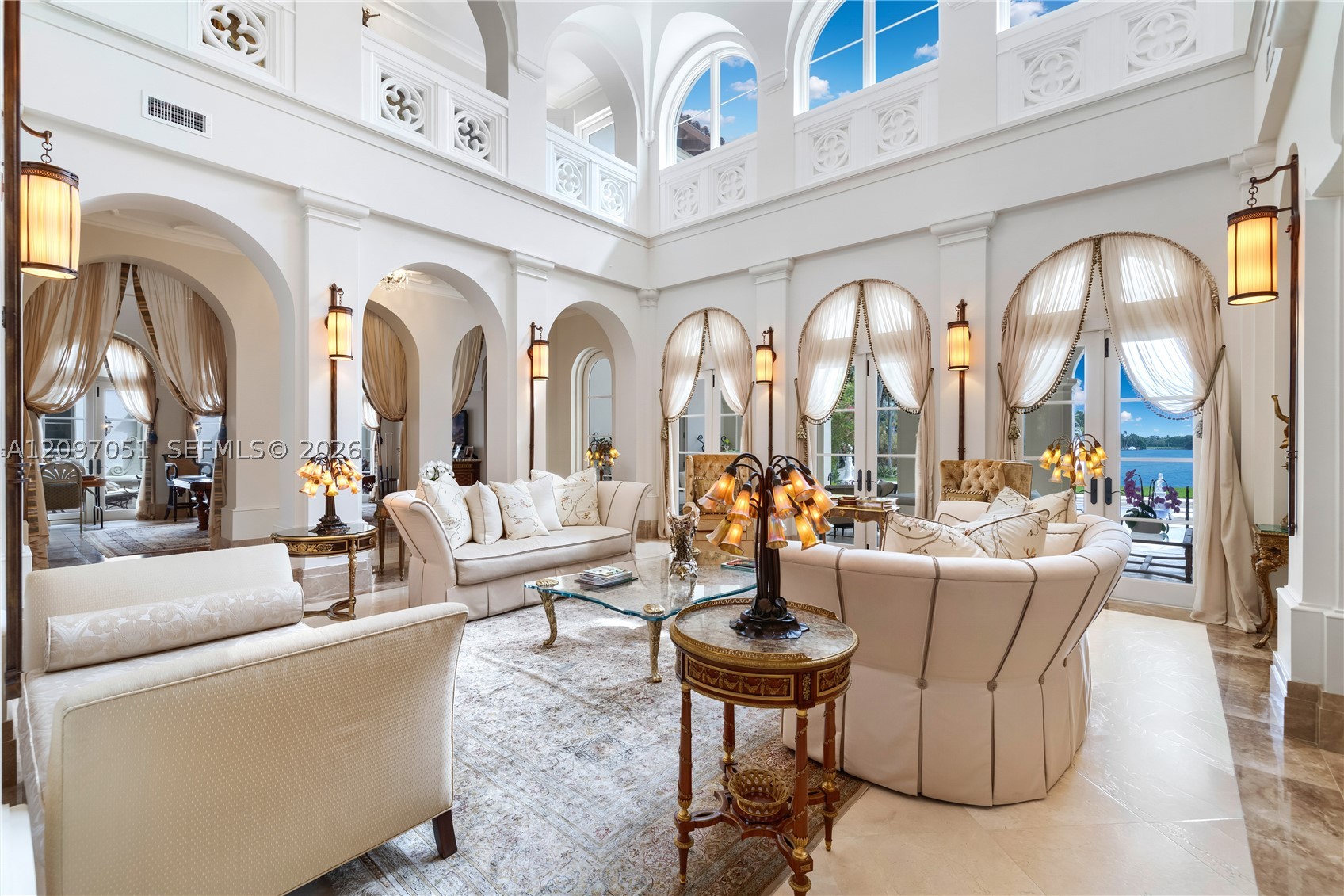 8901 Arvida Ln Coral Gables, FL 33156
