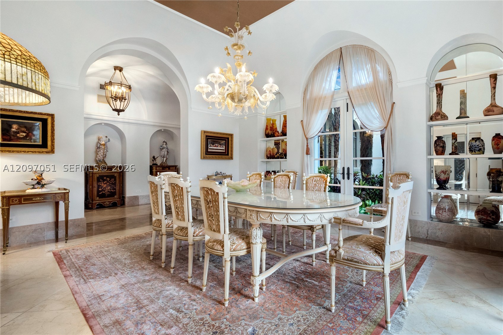 8901 Arvida Ln Coral Gables, FL 33156