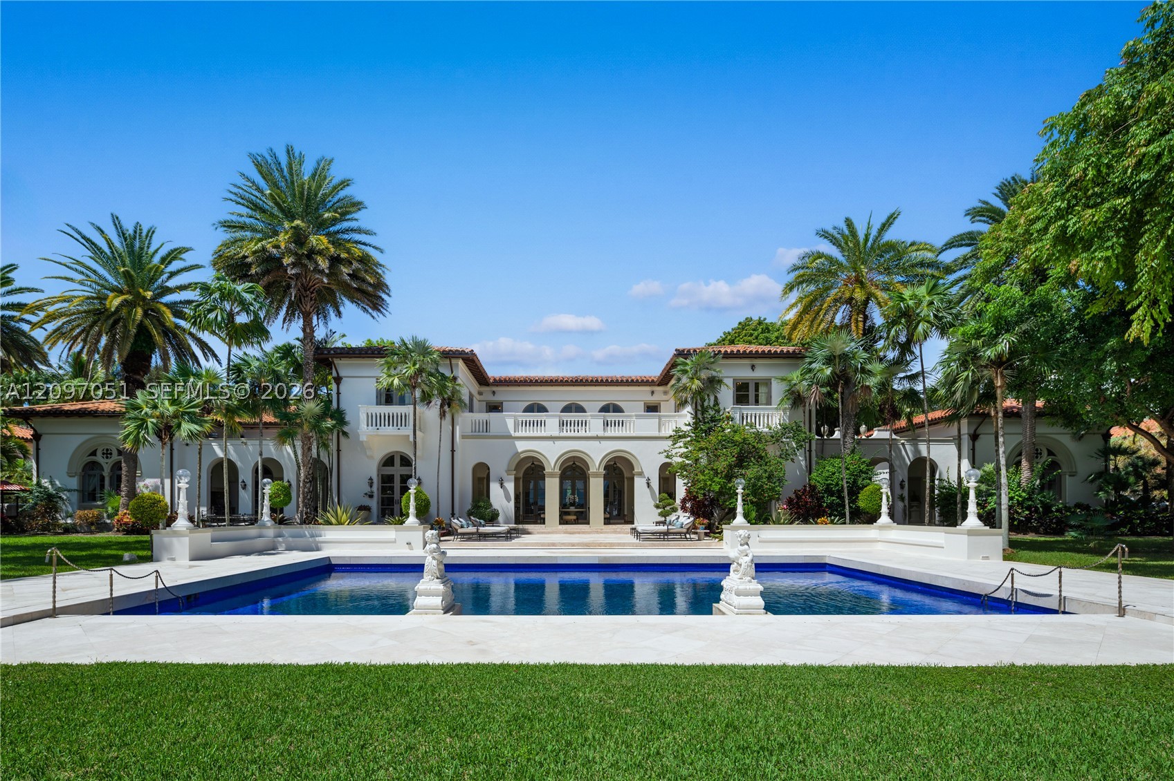 8901 Arvida Ln Coral Gables, FL 33156