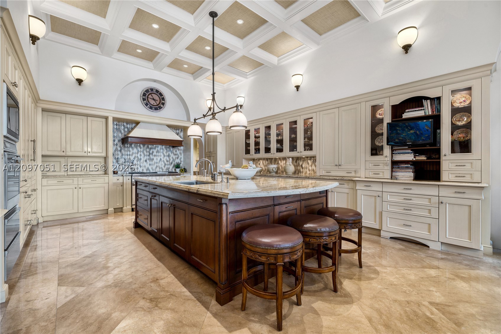 8901 Arvida Ln Coral Gables, FL 33156