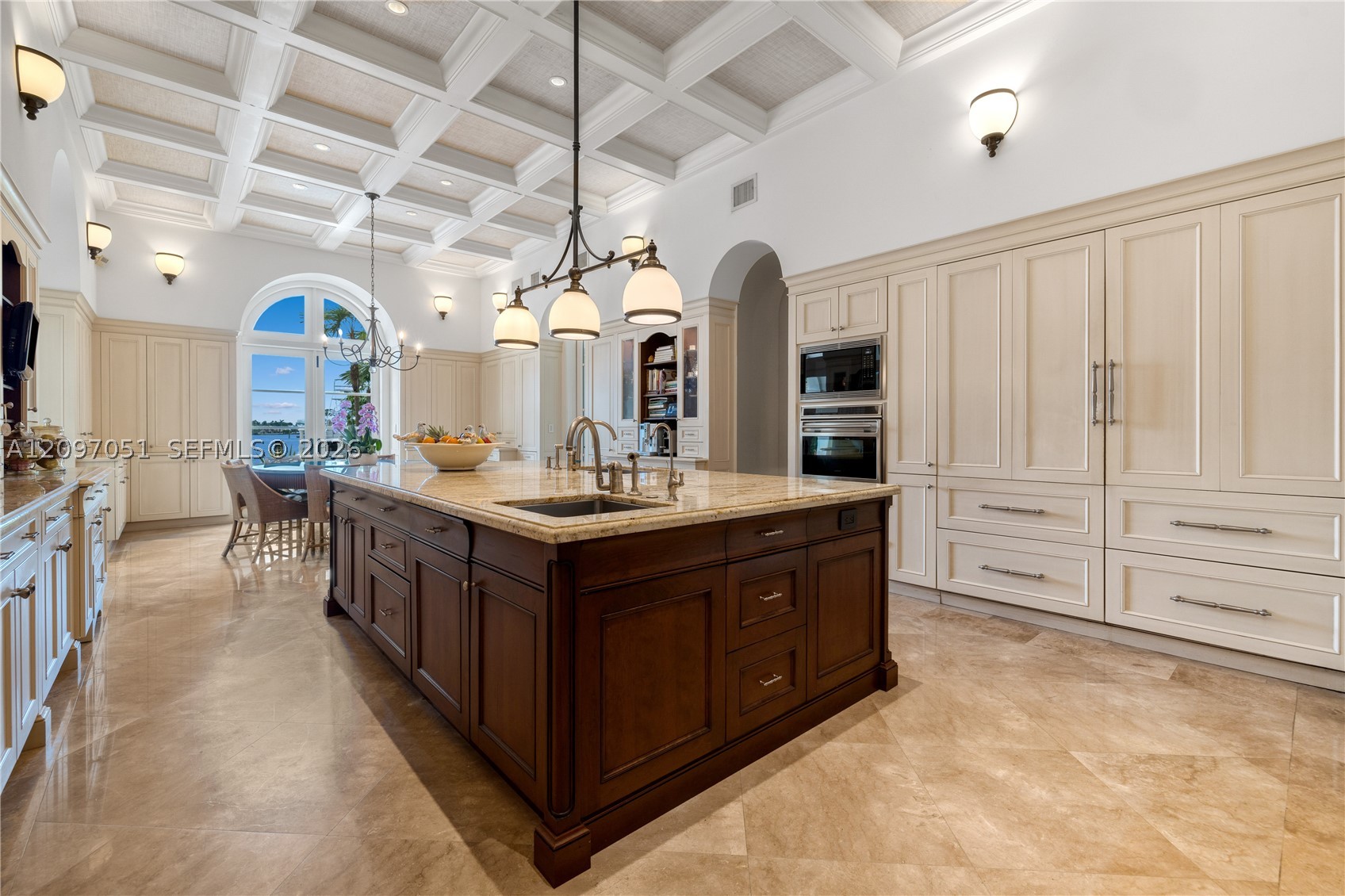 8901 Arvida Ln Coral Gables, FL 33156