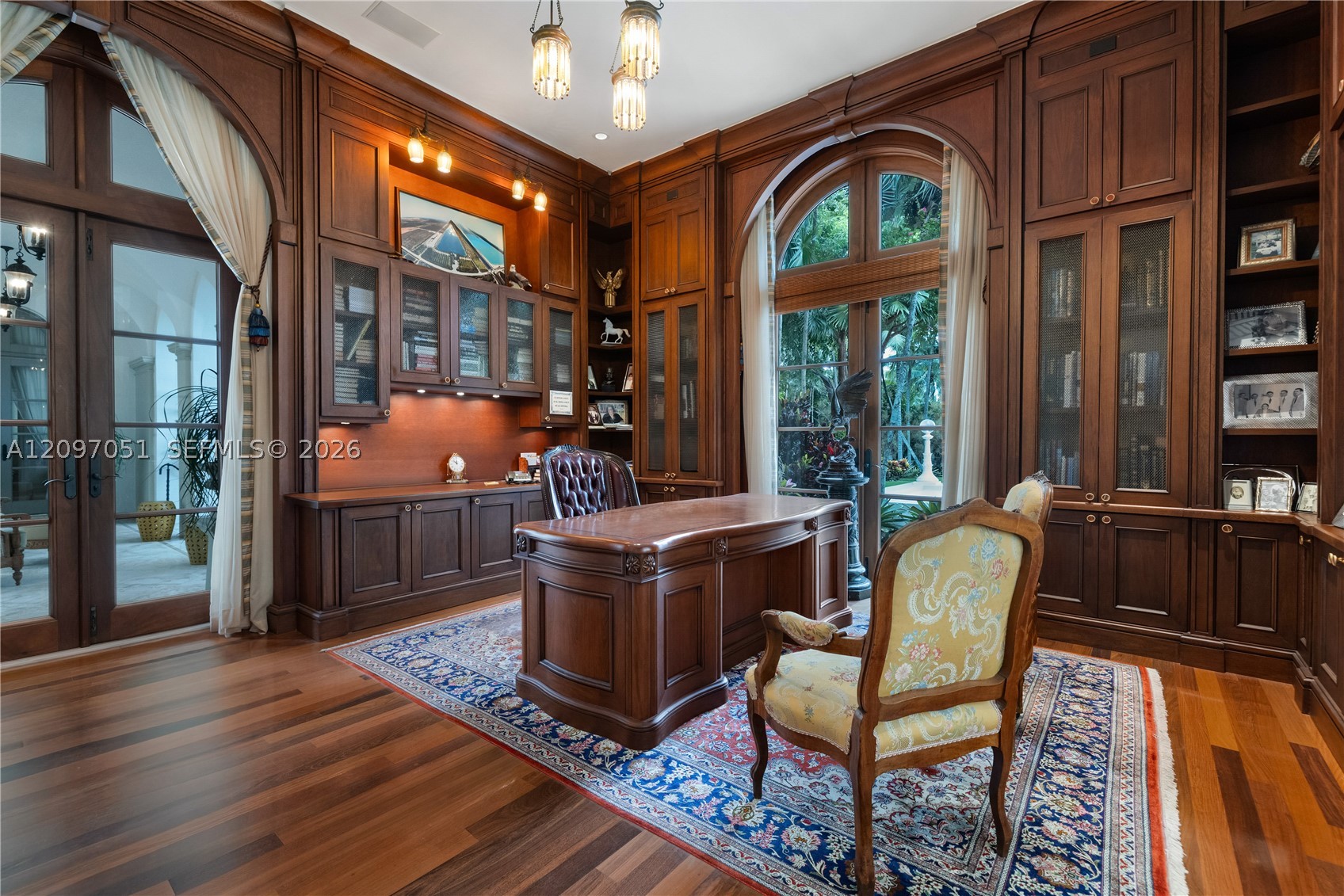8901 Arvida Ln Coral Gables, FL 33156