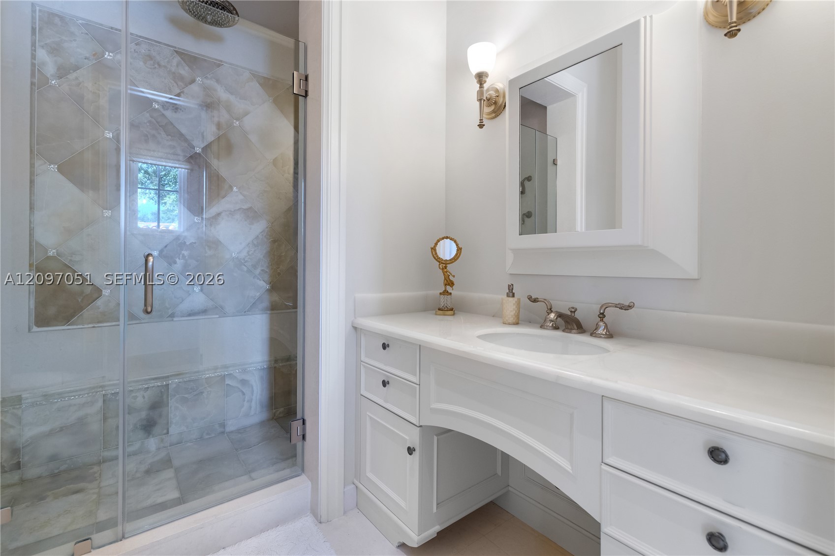 8901 Arvida Ln Coral Gables, FL 33156