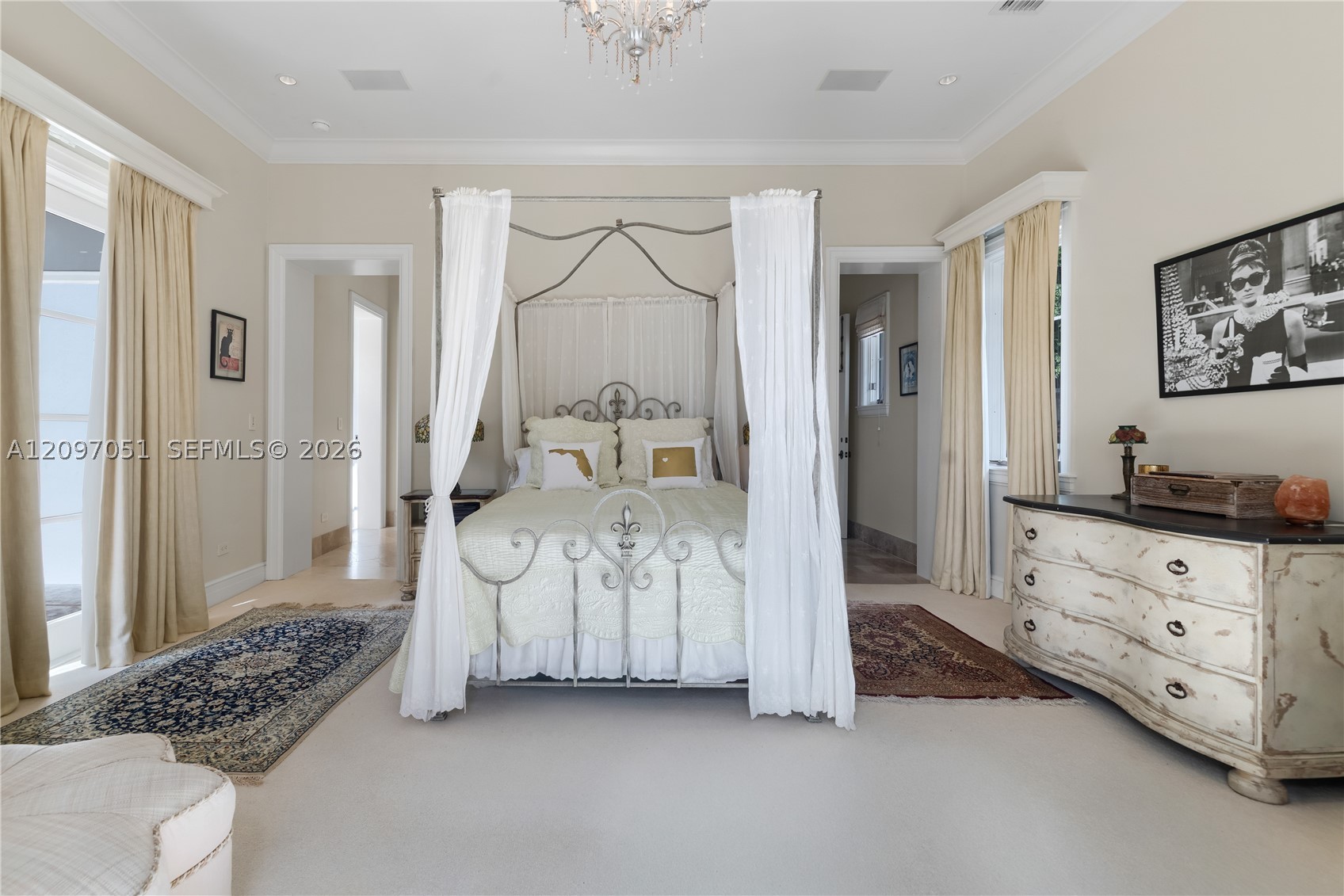 8901 Arvida Ln Coral Gables, FL 33156