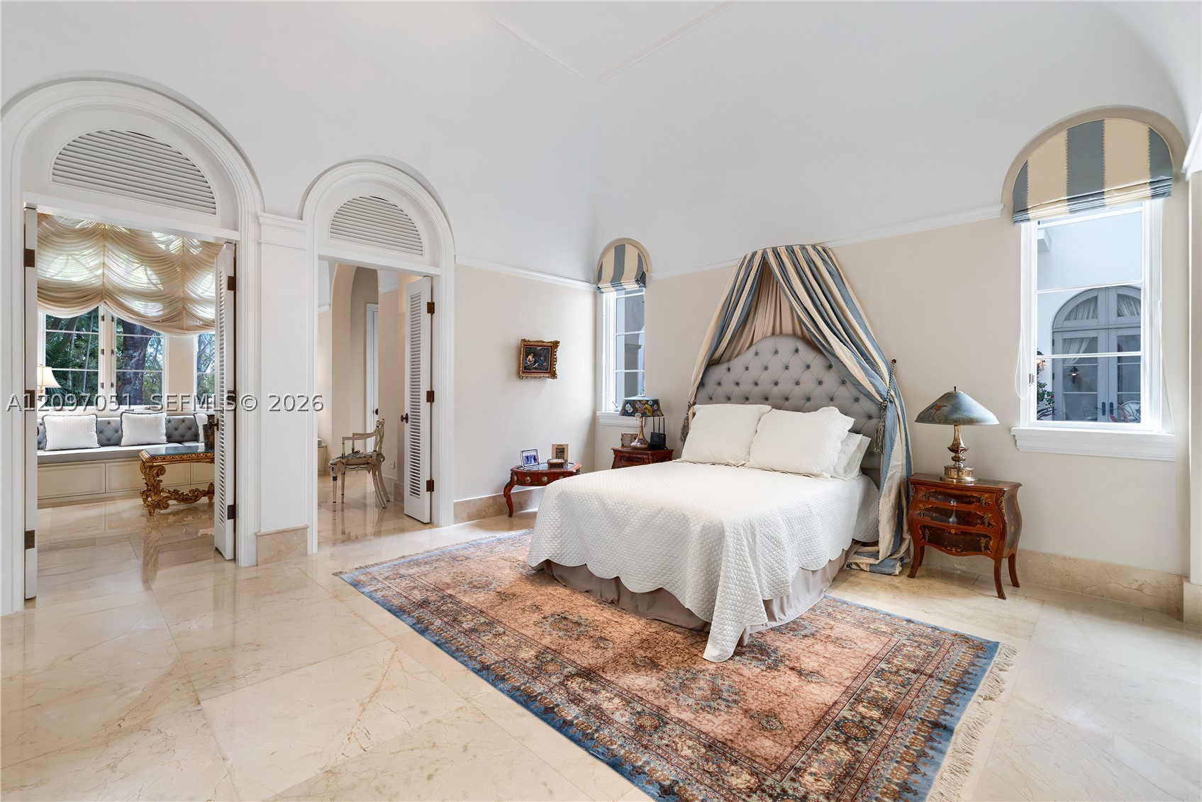 8901 Arvida Ln Coral Gables, FL 33156
