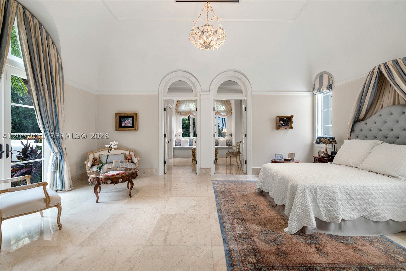 8901 Arvida Ln Coral Gables, FL 33156