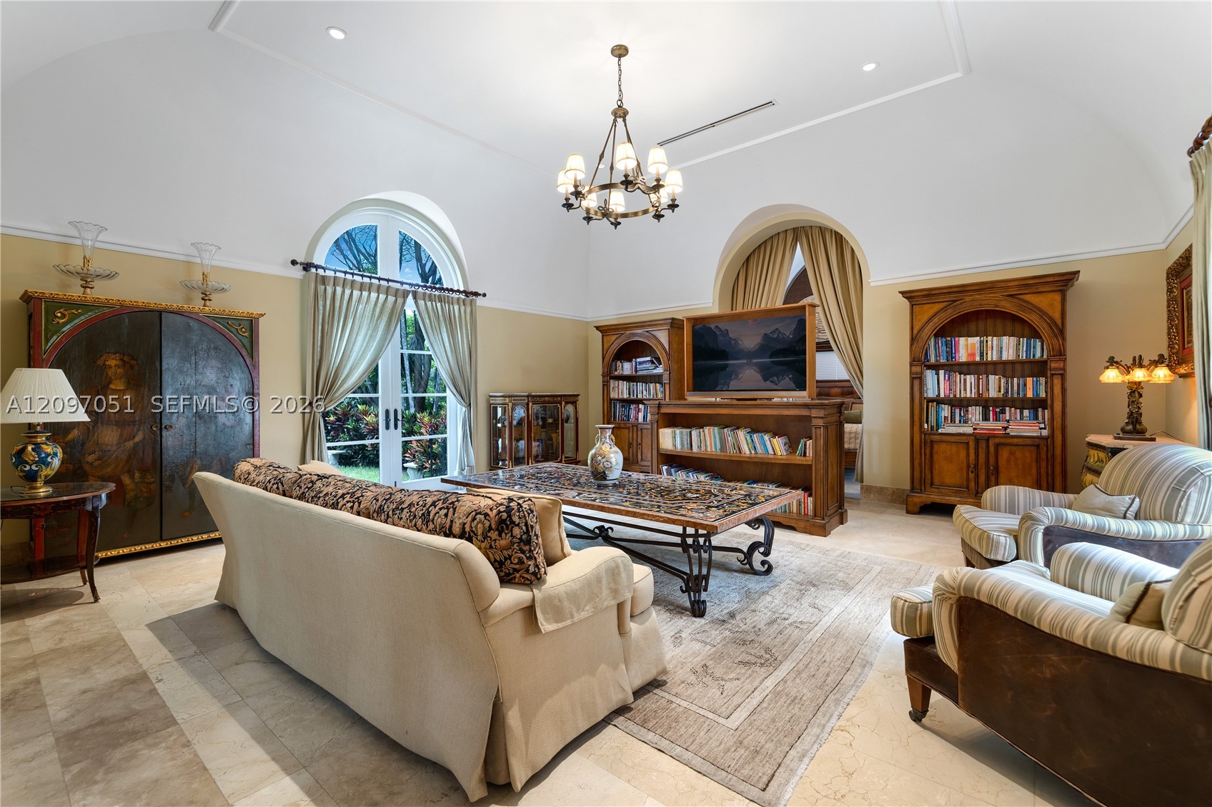 8901 Arvida Ln Coral Gables, FL 33156