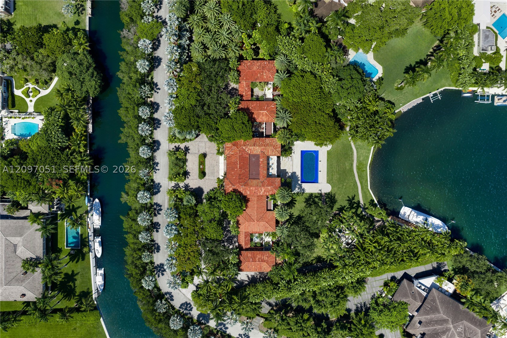 8901 Arvida Ln Coral Gables, FL 33156